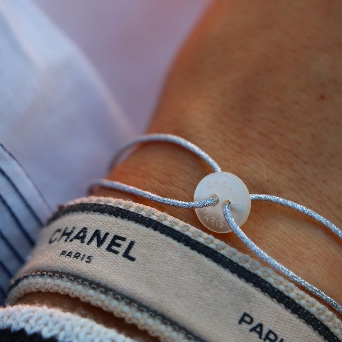 BRACELET CORDON UPCYCLÉ CHANEL | NACRE N°4