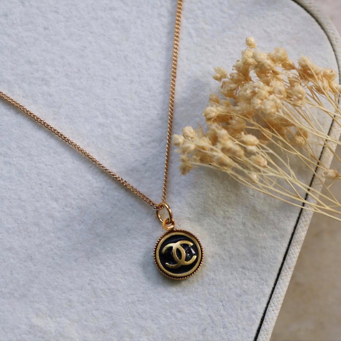 COLLIER UPCYCLÉ | MINI NOIR & DORÉ "IMPARFAIT"