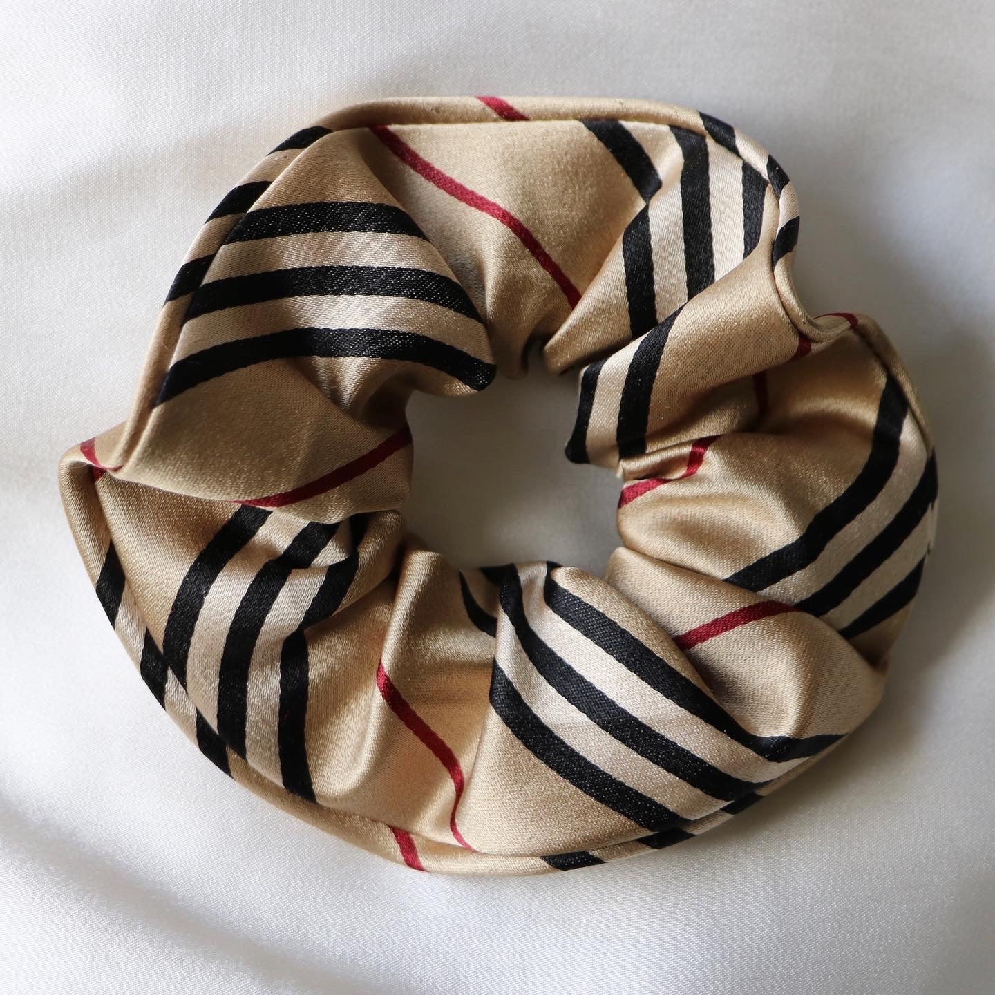 CHOUCHOU UPCYCLÉ BURBERRY | 100% SOIE