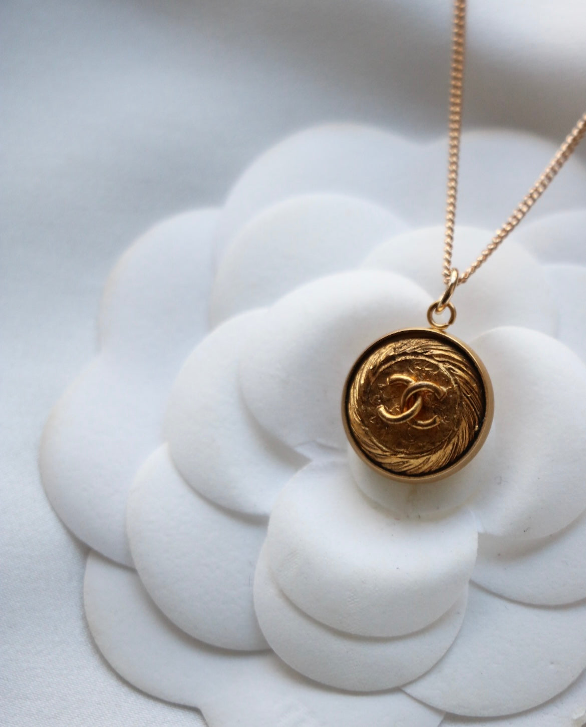 COLLIER UPCYCLÉ CHANEL | PETIT BRONZE