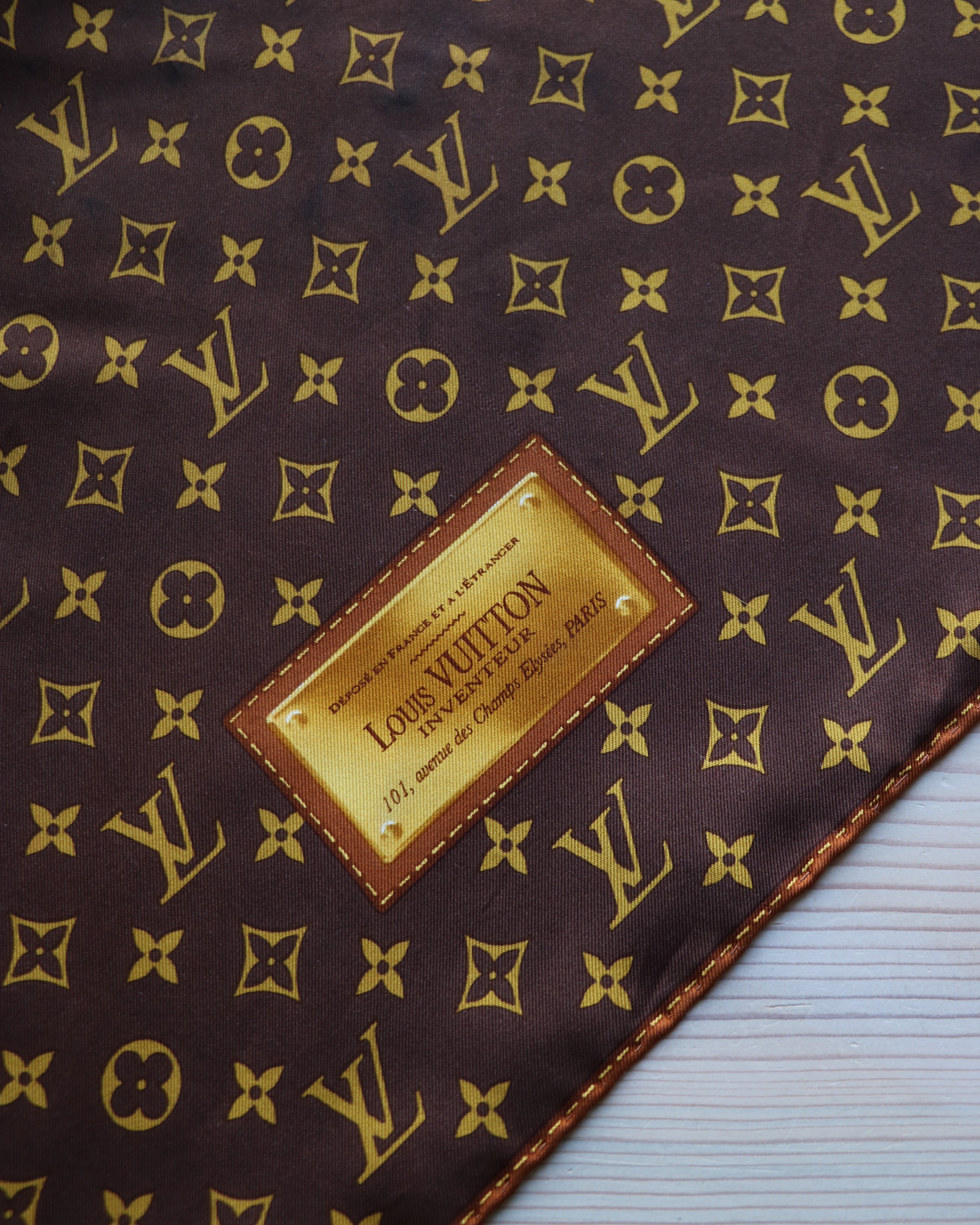 FOULARD LOUIS VUITTON VINTAGE | 100% SOIE