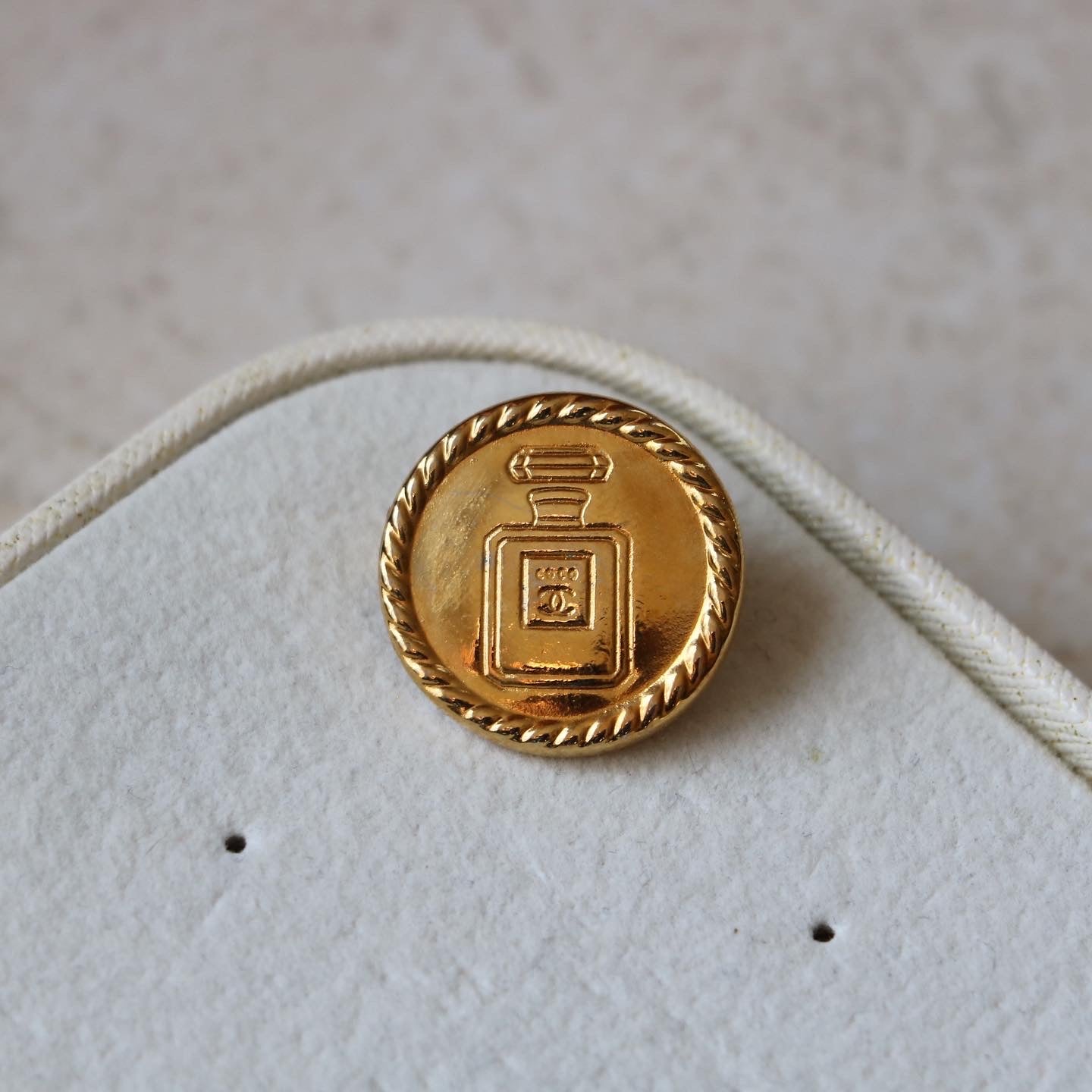 BROCHE UPCYCLÉE COCO