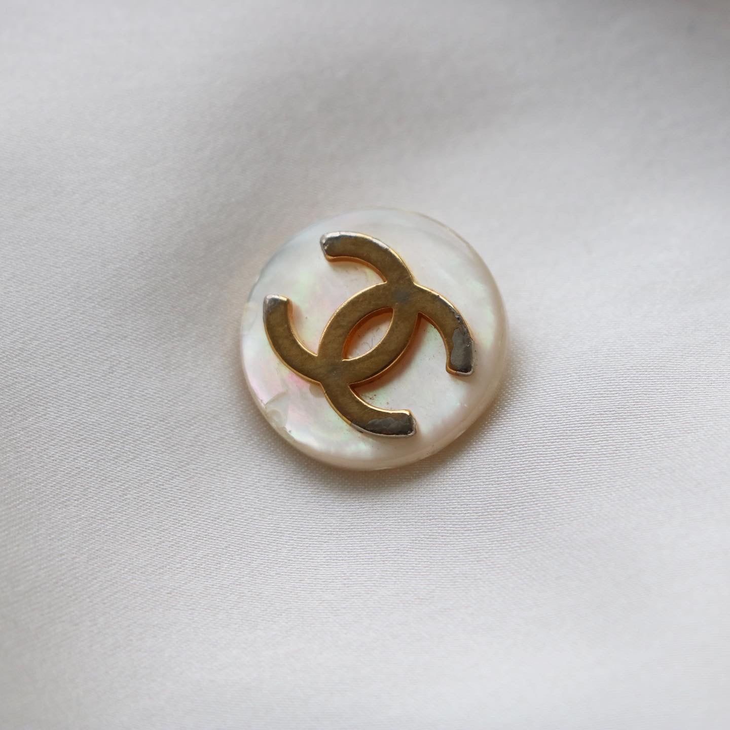 COLLIER UPCYCLÉ IMPARFAIT | BLANC NACRE RARE