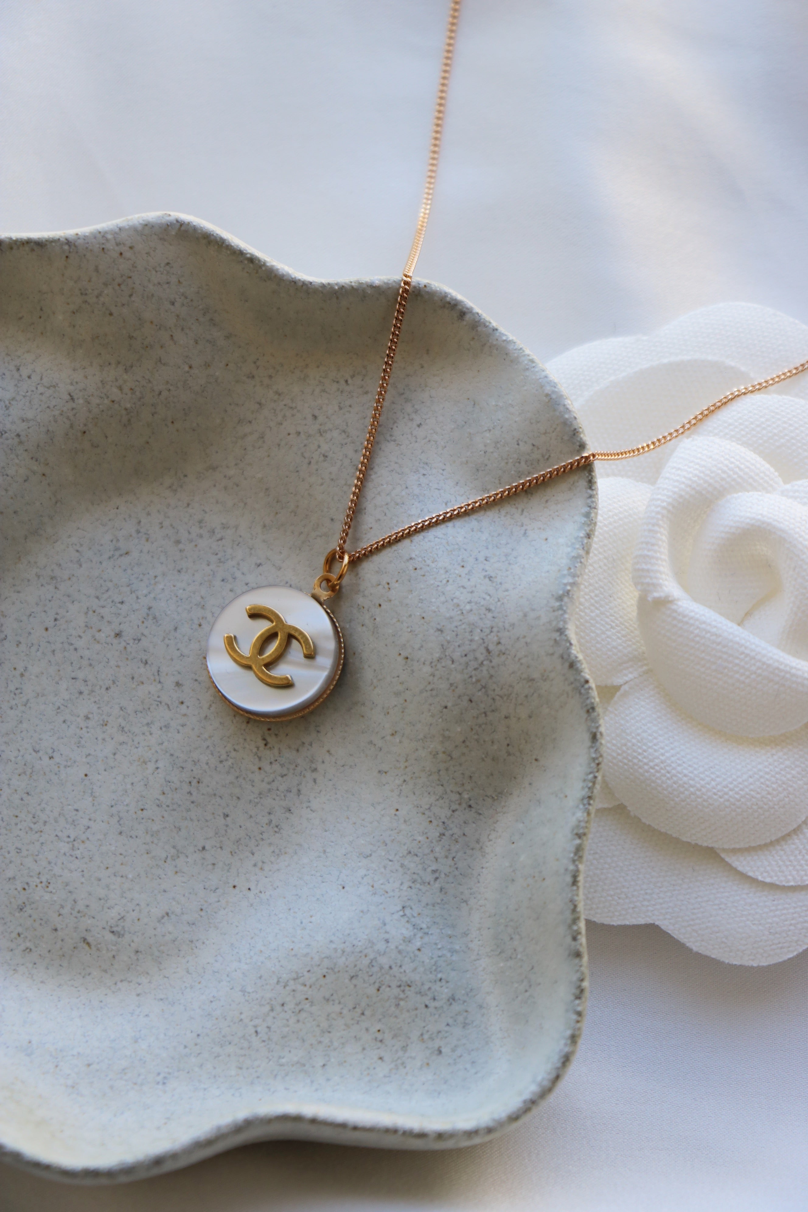 COLLIER UPCYCLÉ | BLANC NACRE RARE