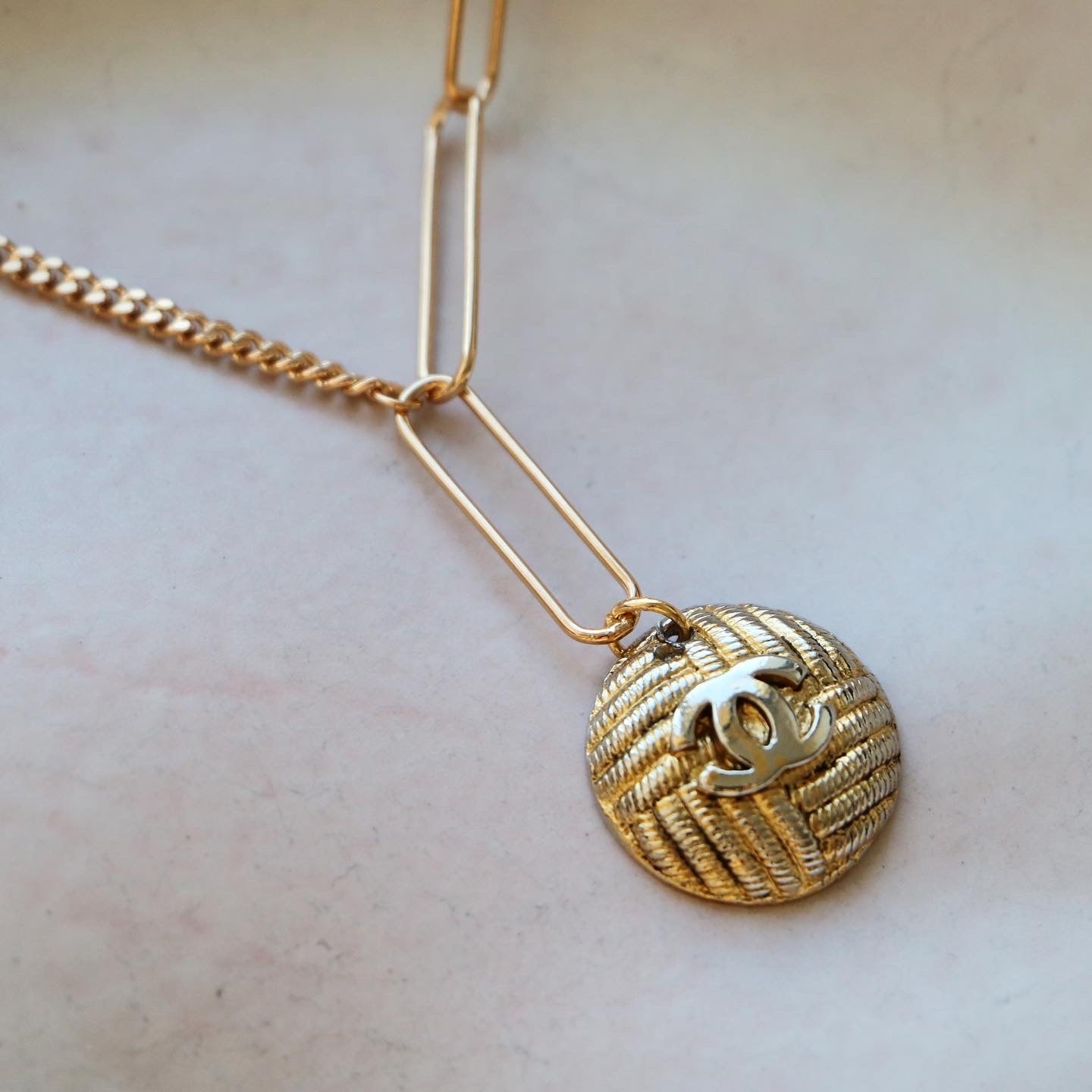 COLLIER UPCYCLÉ | MATELASSÉ BI-CHAÎNE