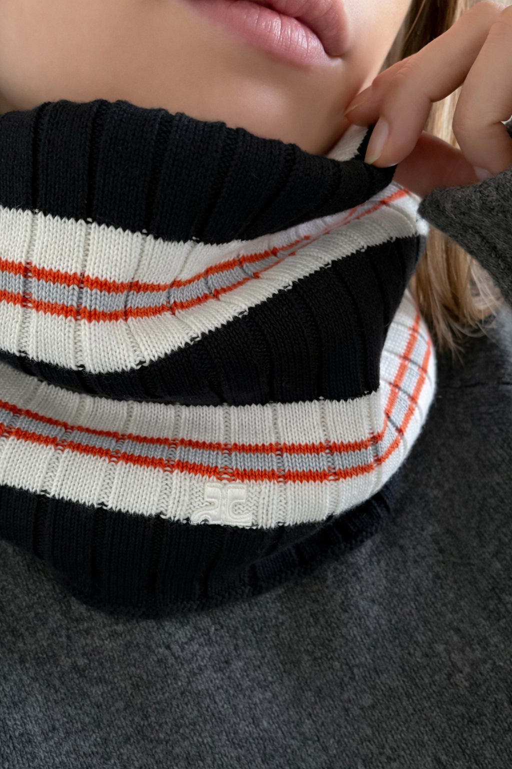 TOUR DE COU / SNOOD COURRÈGES VINTAGE