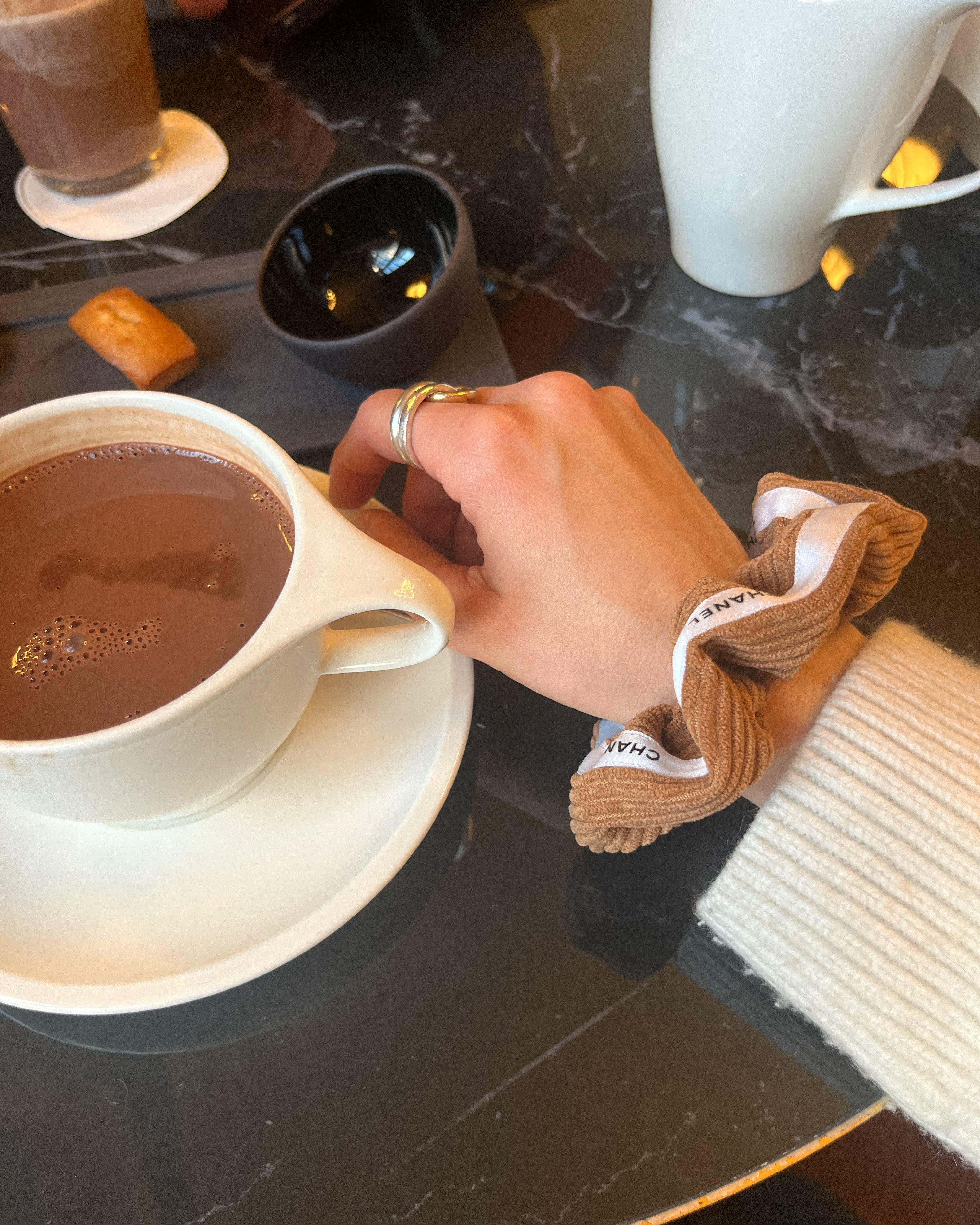CHOUCHOU UPCYCLÉ CHANEL | VELOURS CÔTELÉ
