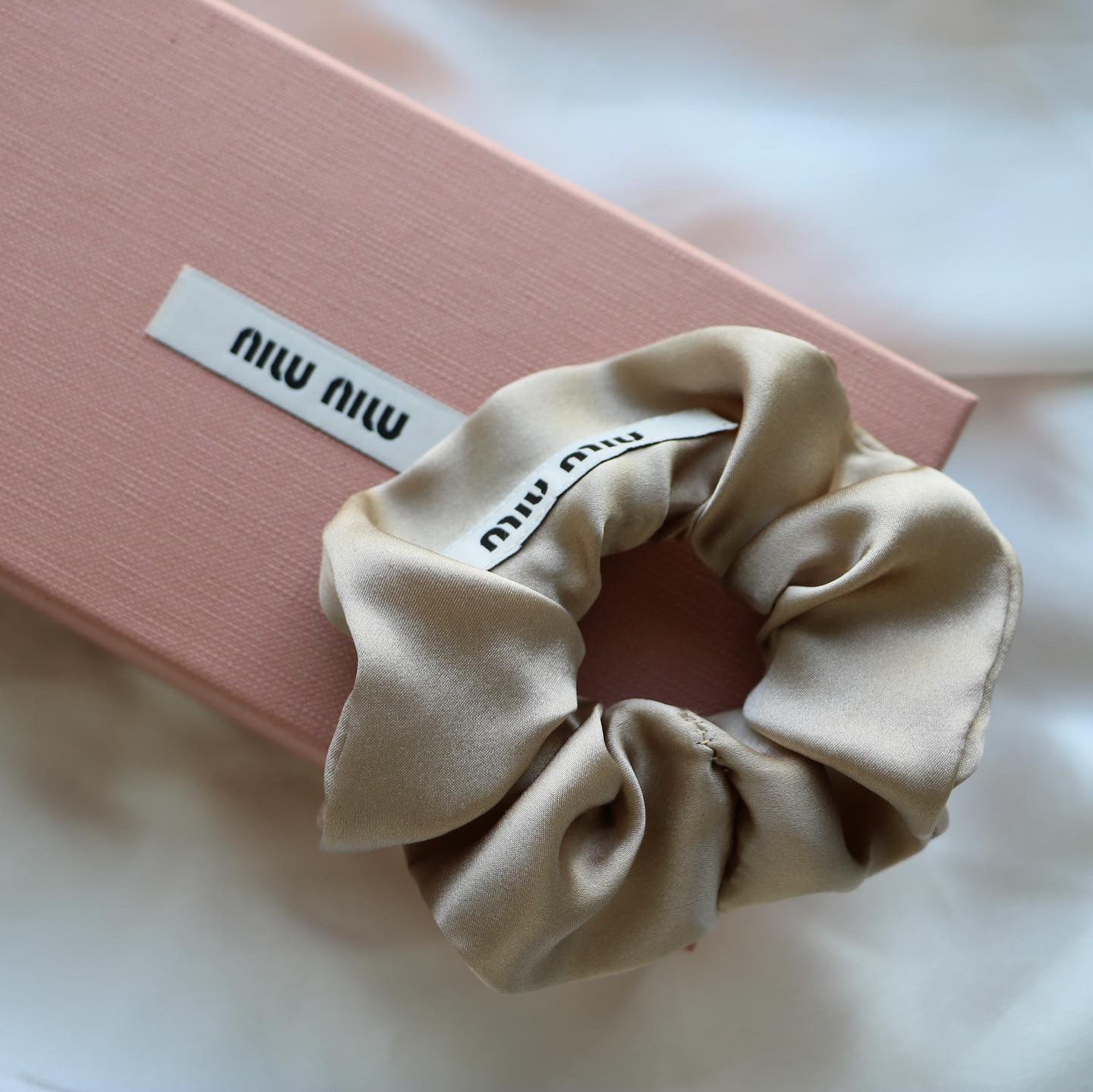CHOUCHOU UPCYCLÉ MIUMIU | 100% SOIE