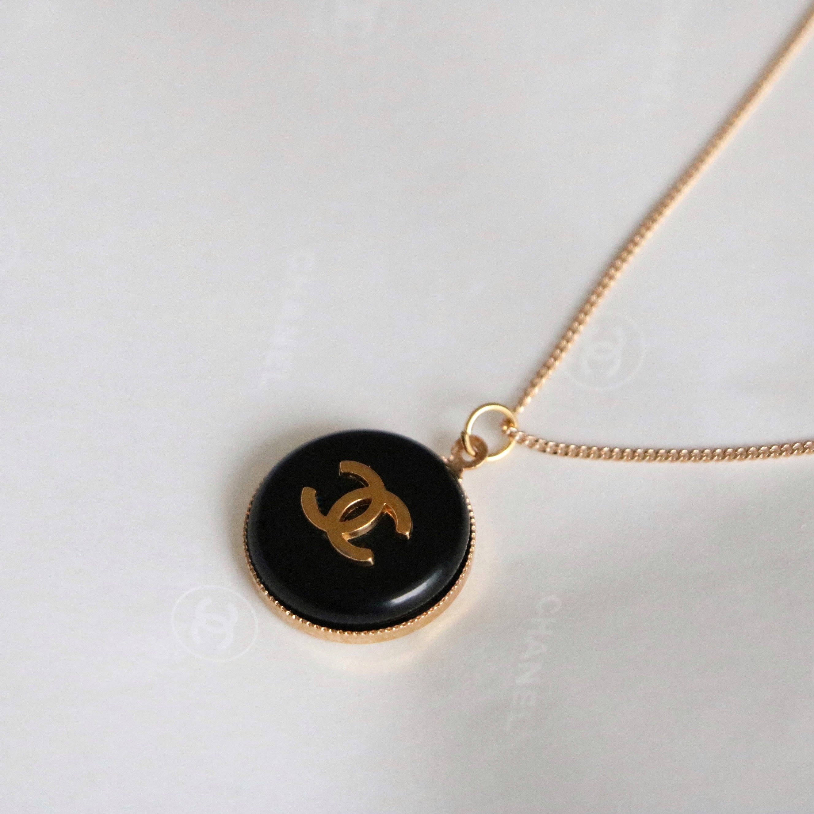 COLLIER UPCYCLÉ CHANEL | NOIR N°2