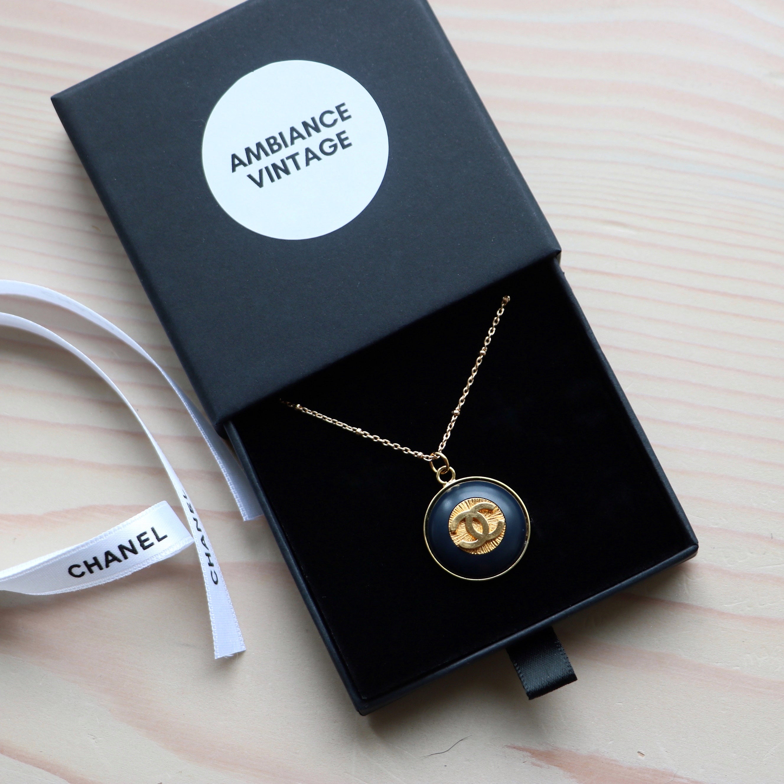 COLLIER UPCYCLÉ CHANEL | BLEU NUIT/NOIR N°1