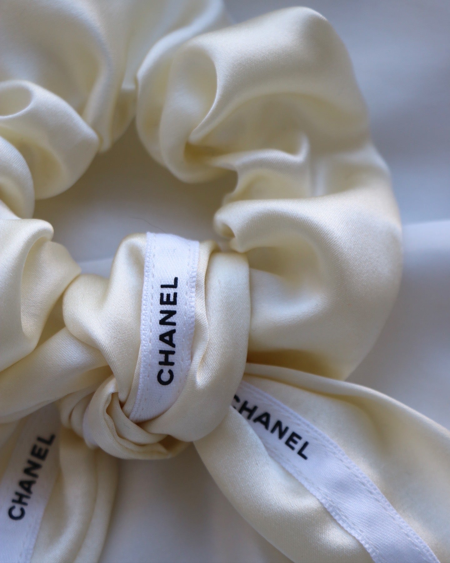 FOULCHIE UPCYCLÉ CHANEL "CREAMY" | 100% SOIE