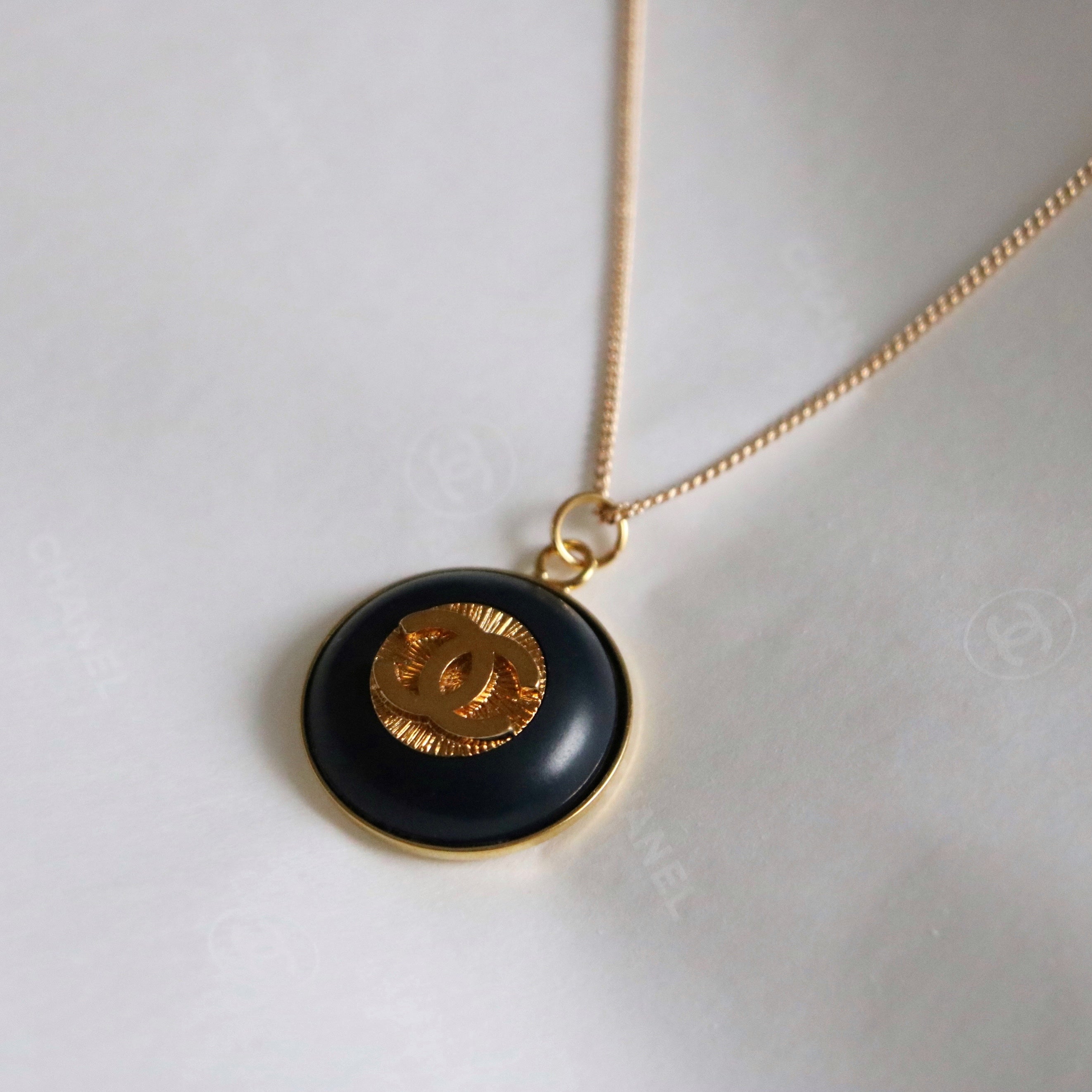 COLLIER UPCYCLÉ CHANEL | BLEU NUIT/NOIR N°1