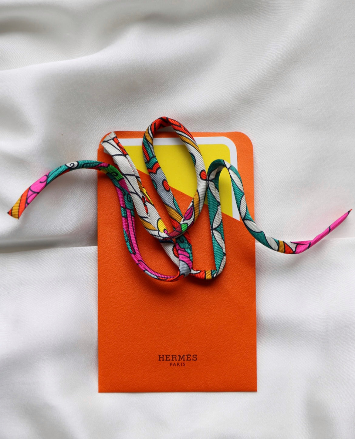 LIEN DE SOIE TWILLY HERMÈS N°1