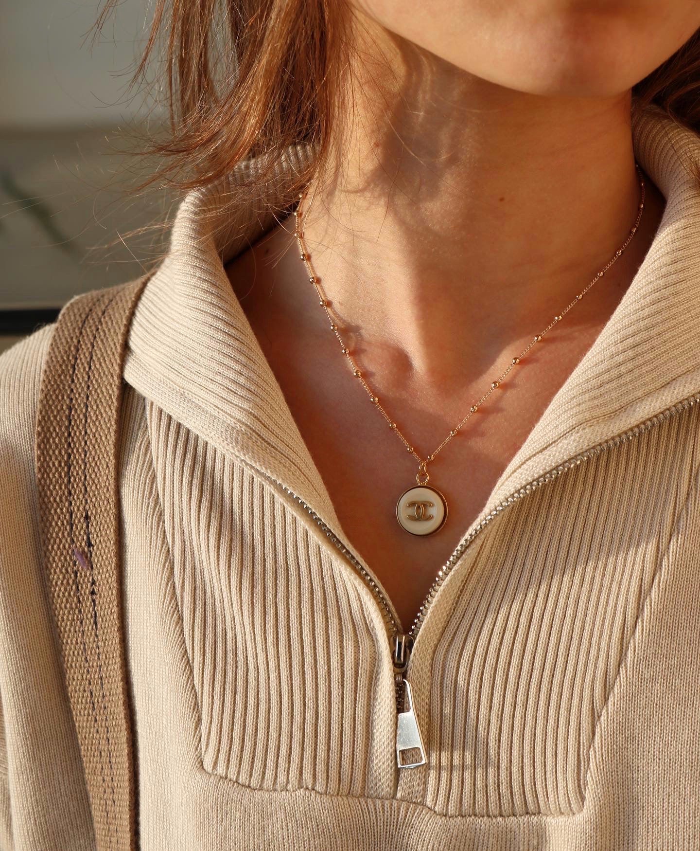 COLLIER UPCYCLÉ CHANEL | BEIGE CREAMY N°1
