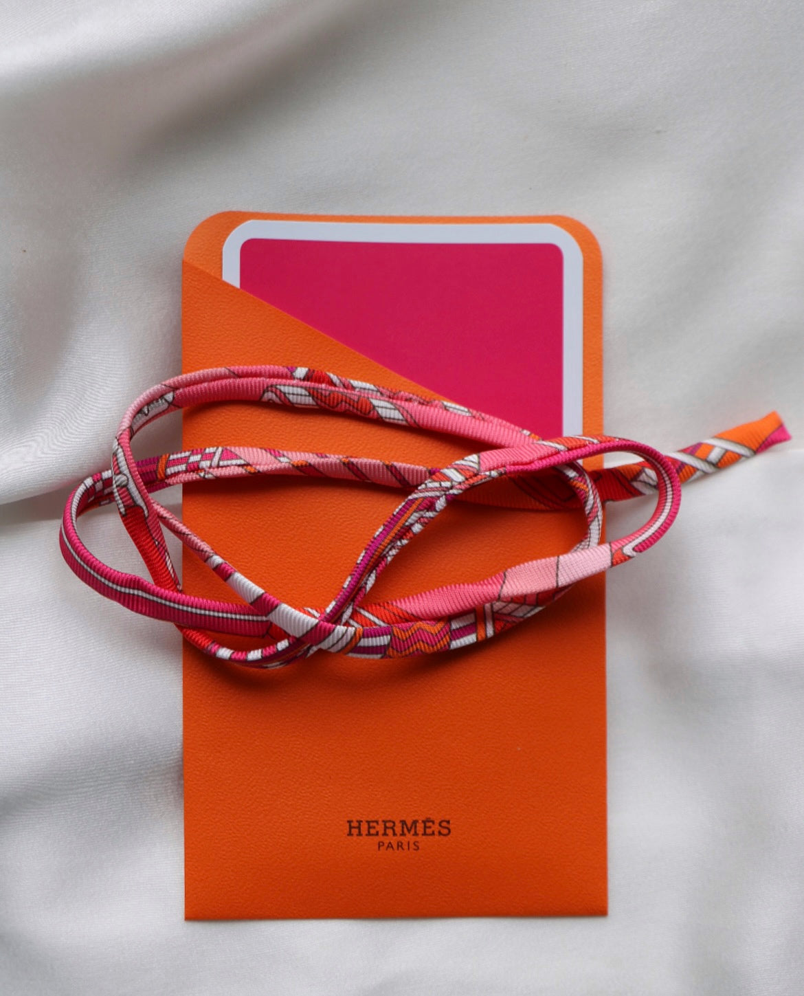 LIEN DE SOIE TWILLY HERMÈS N°3