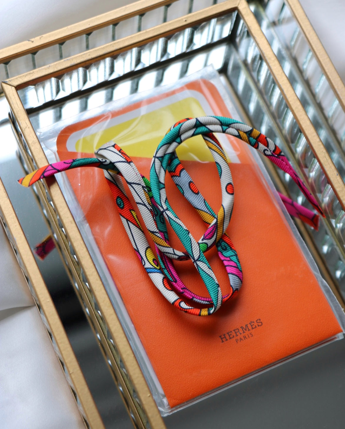LIEN DE SOIE TWILLY HERMÈS N°1