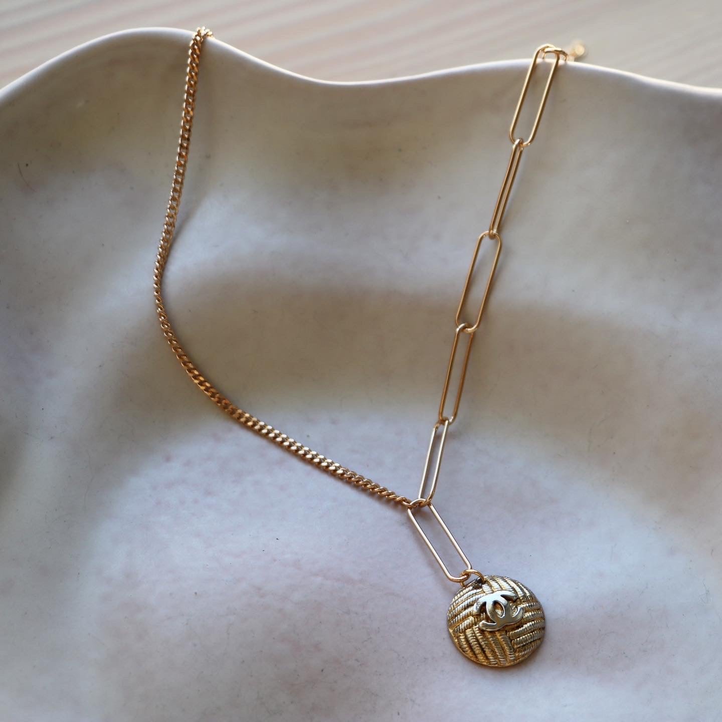 COLLIER UPCYCLÉ | MATELASSÉ BI-CHAÎNE
