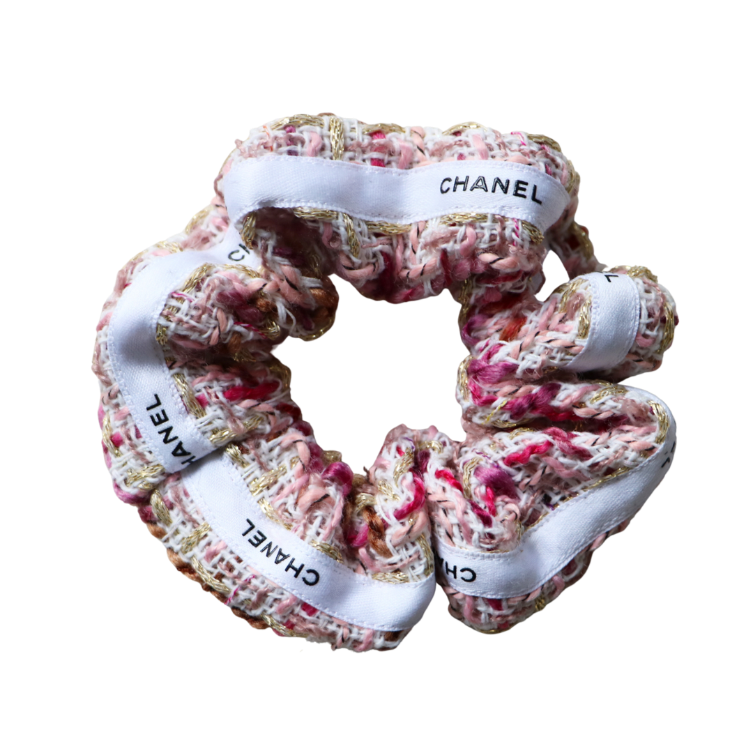 CHOUCHOU UPCYCLÉ CHANEL | TWEED ROSE