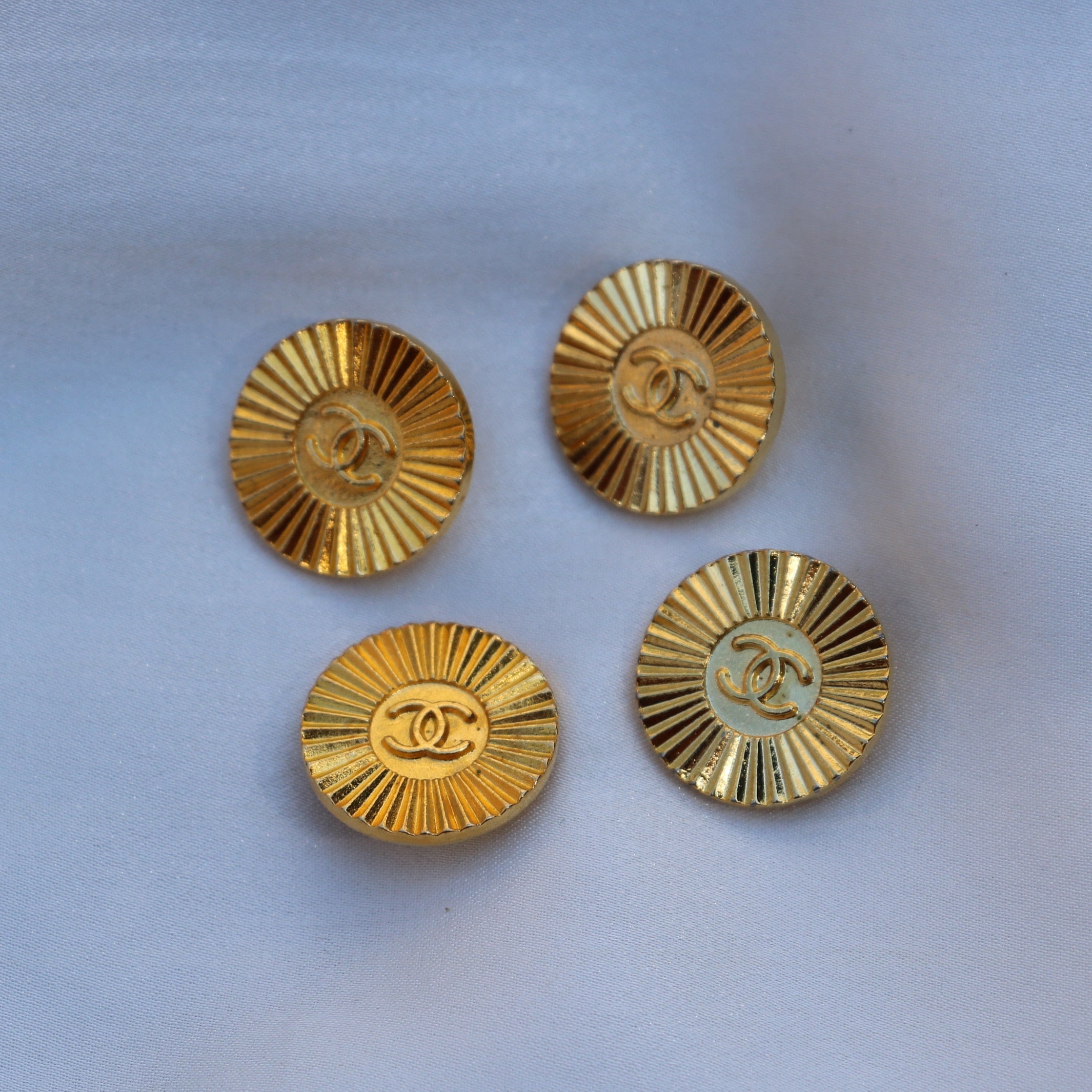 COLLIER UPCYCLÉ CHANEL SOLEIL