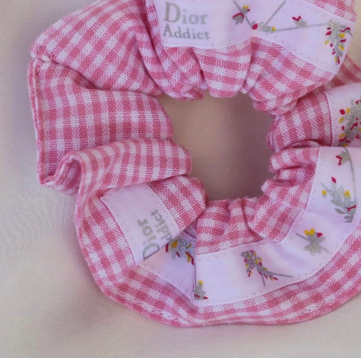 CHOUCHOU UPCYCLÉ DIOR | VICHY FLEURI