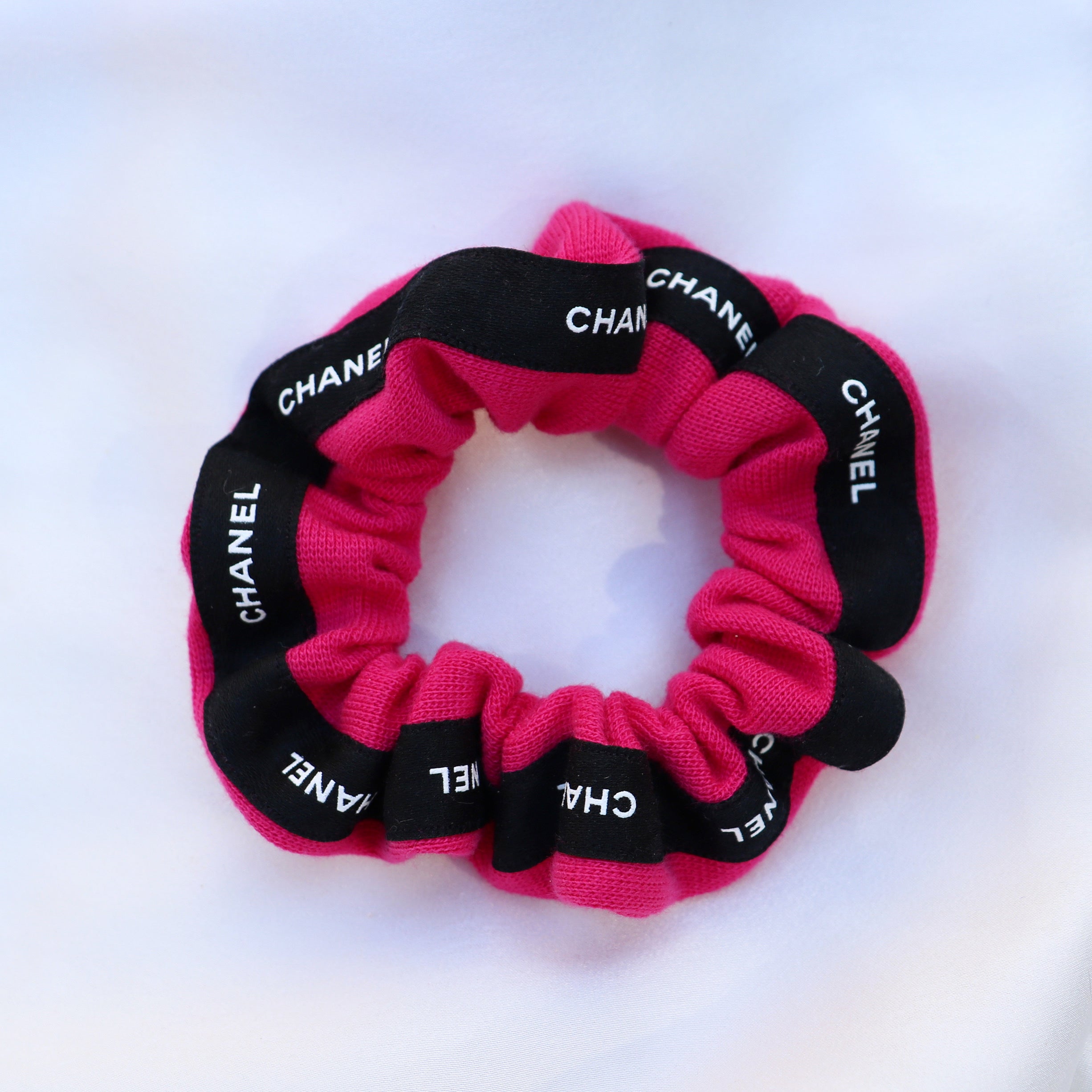 MINI CHOUCHOU UPCYCLÉ CHANEL | FLASHY