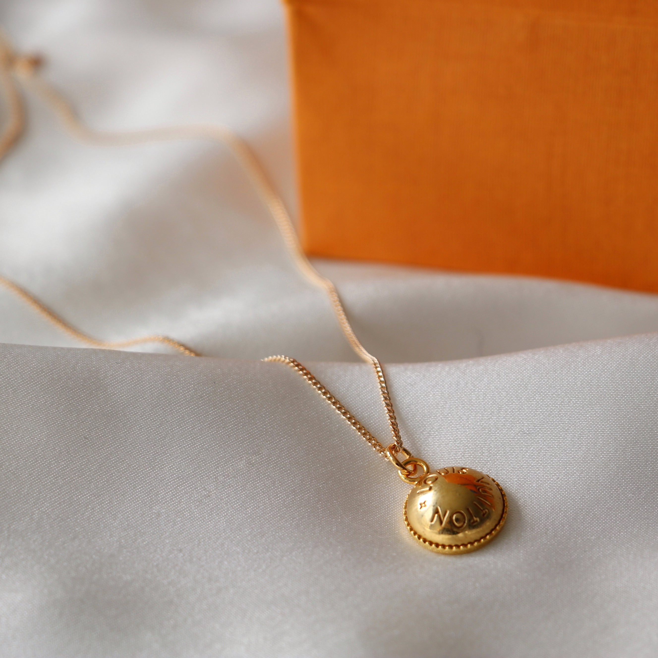 COLLIER UPCYCLÉ LOUIS VUITTON