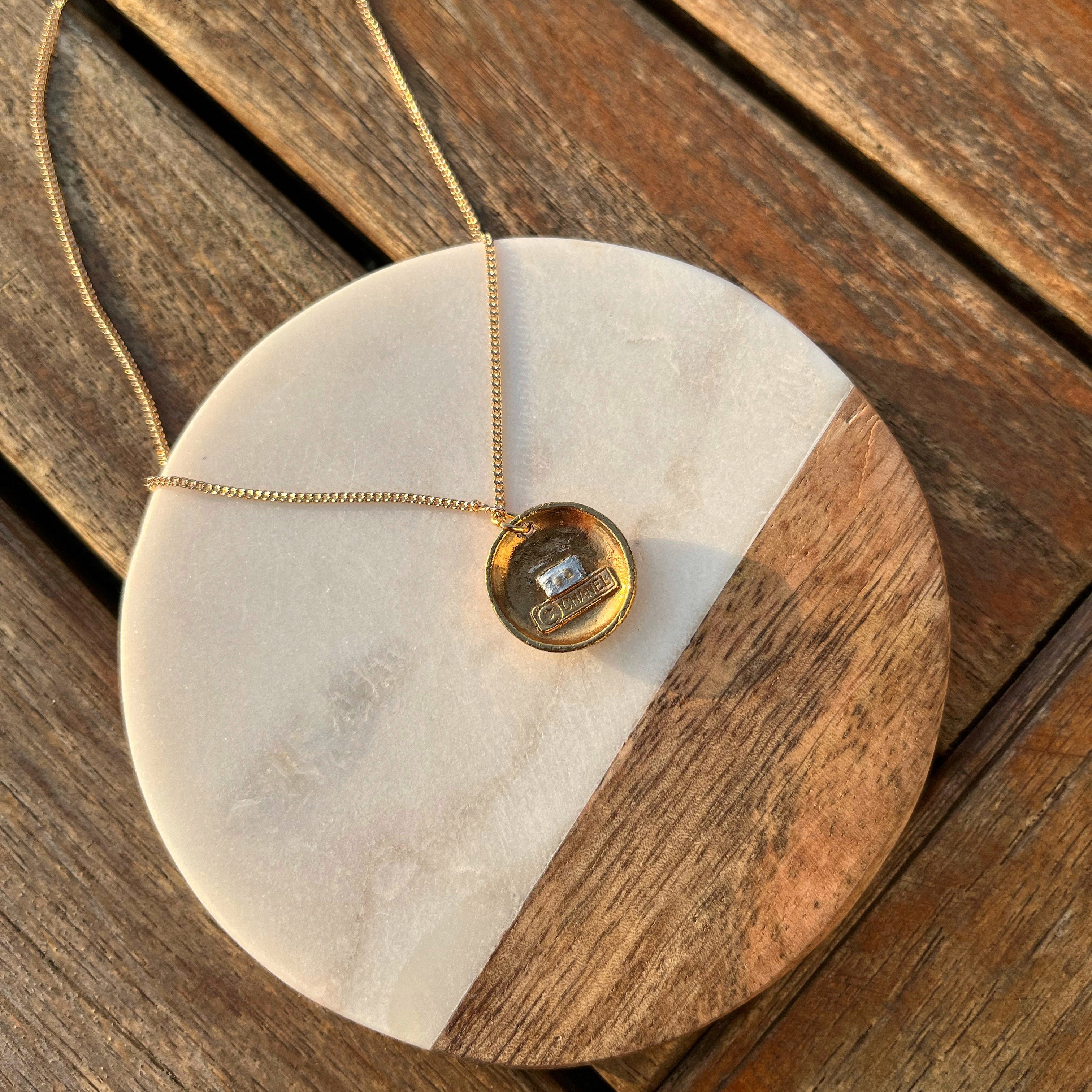 COLLIER UPCYCLÉ CHANEL | DORÉ RARE