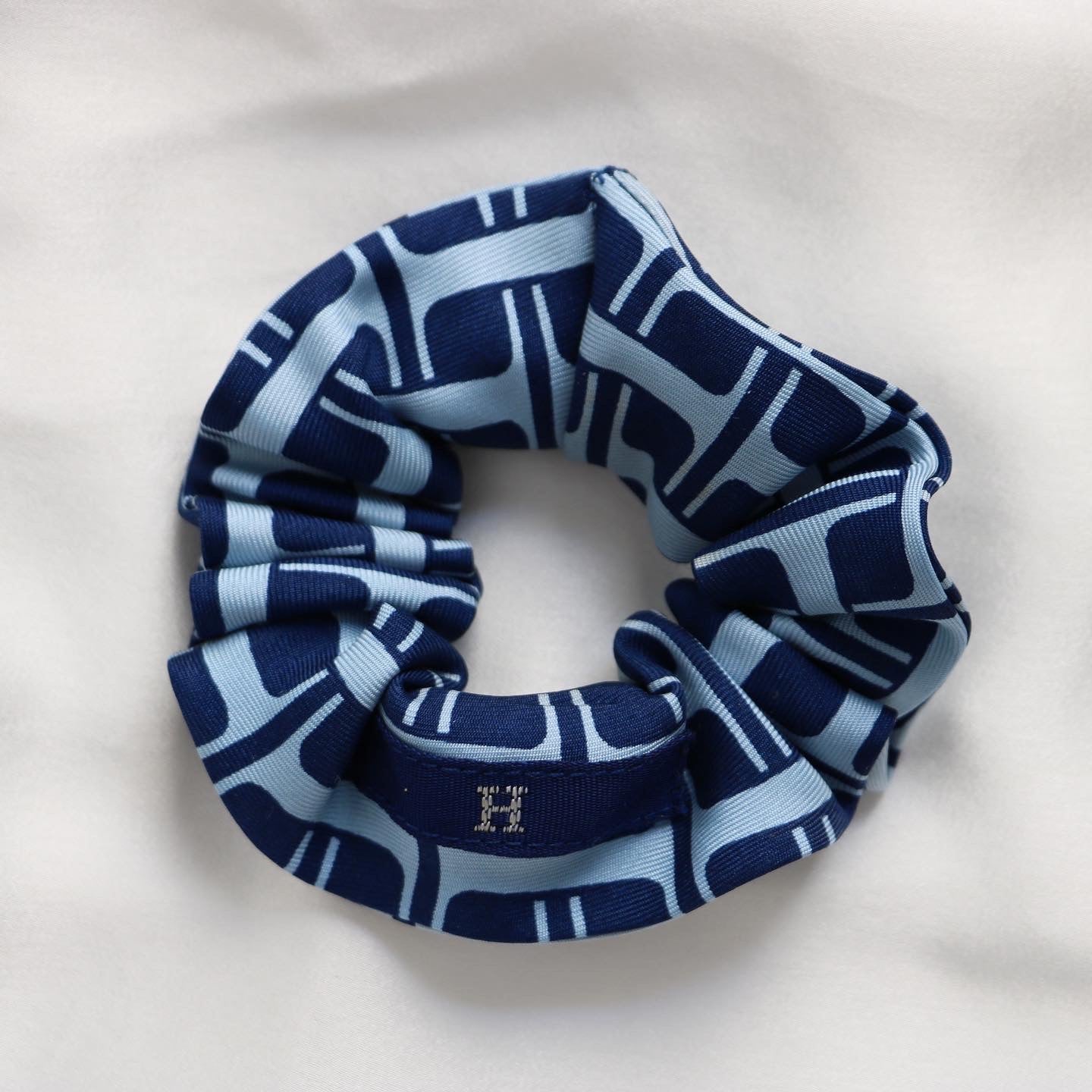 CHOUCHOU UPCYCLÉ HERMÈS | 100% SOIE