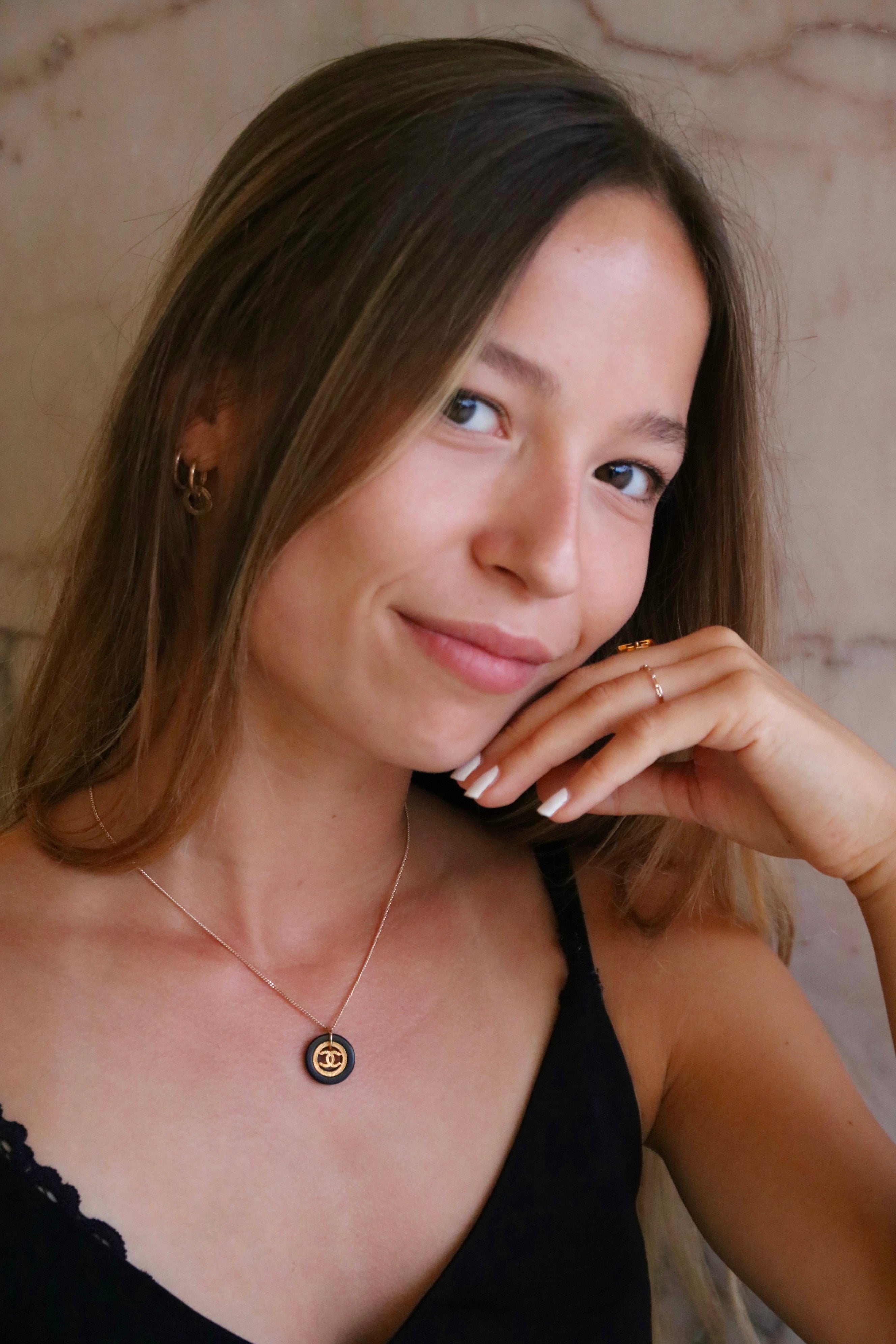 COLLIER UPCYCLÉ CHANEL | NOIR ET DORÉ