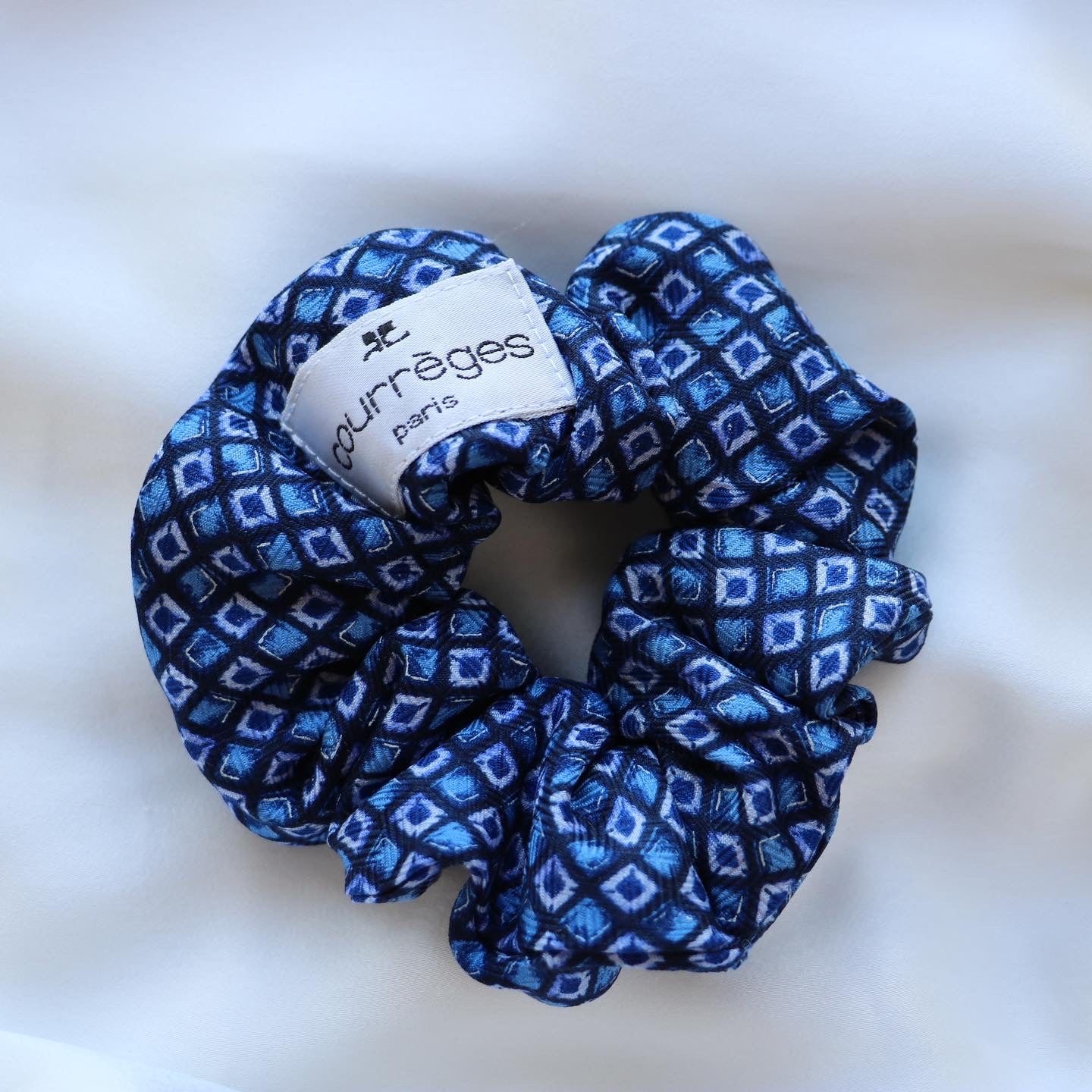 CHOUCHOU UPCYCLÉ COURRÈGES | 100% SOIE