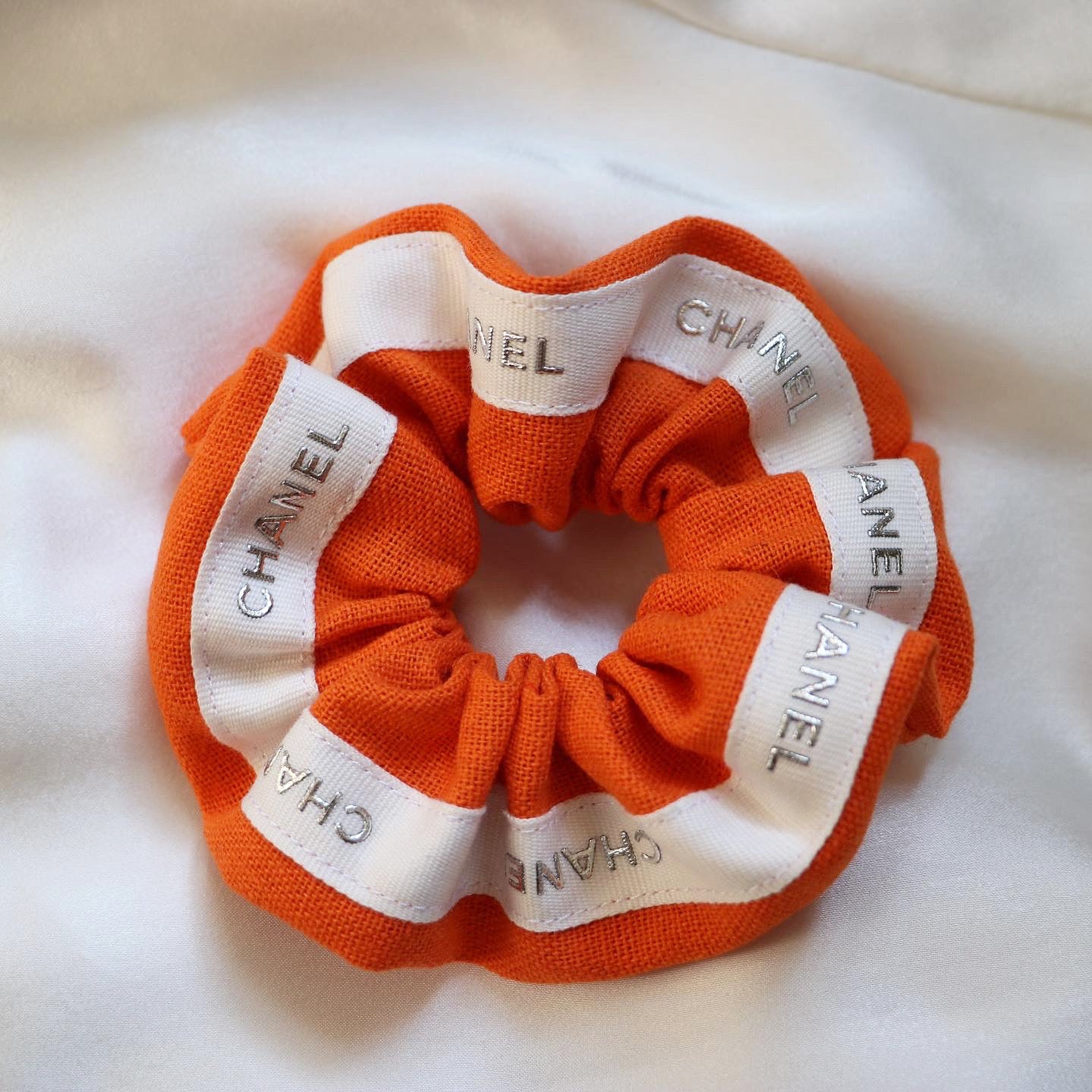 CHOUCHOU UPCYCLÉ CHANEL | ORANGE
