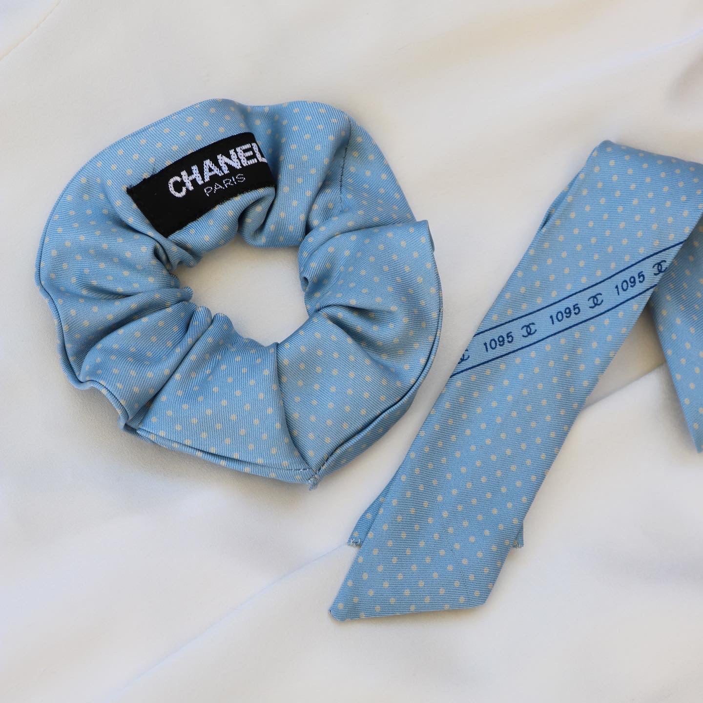 CHOUCHOU UPCYCLÉ CHANEL | 100% SOIE