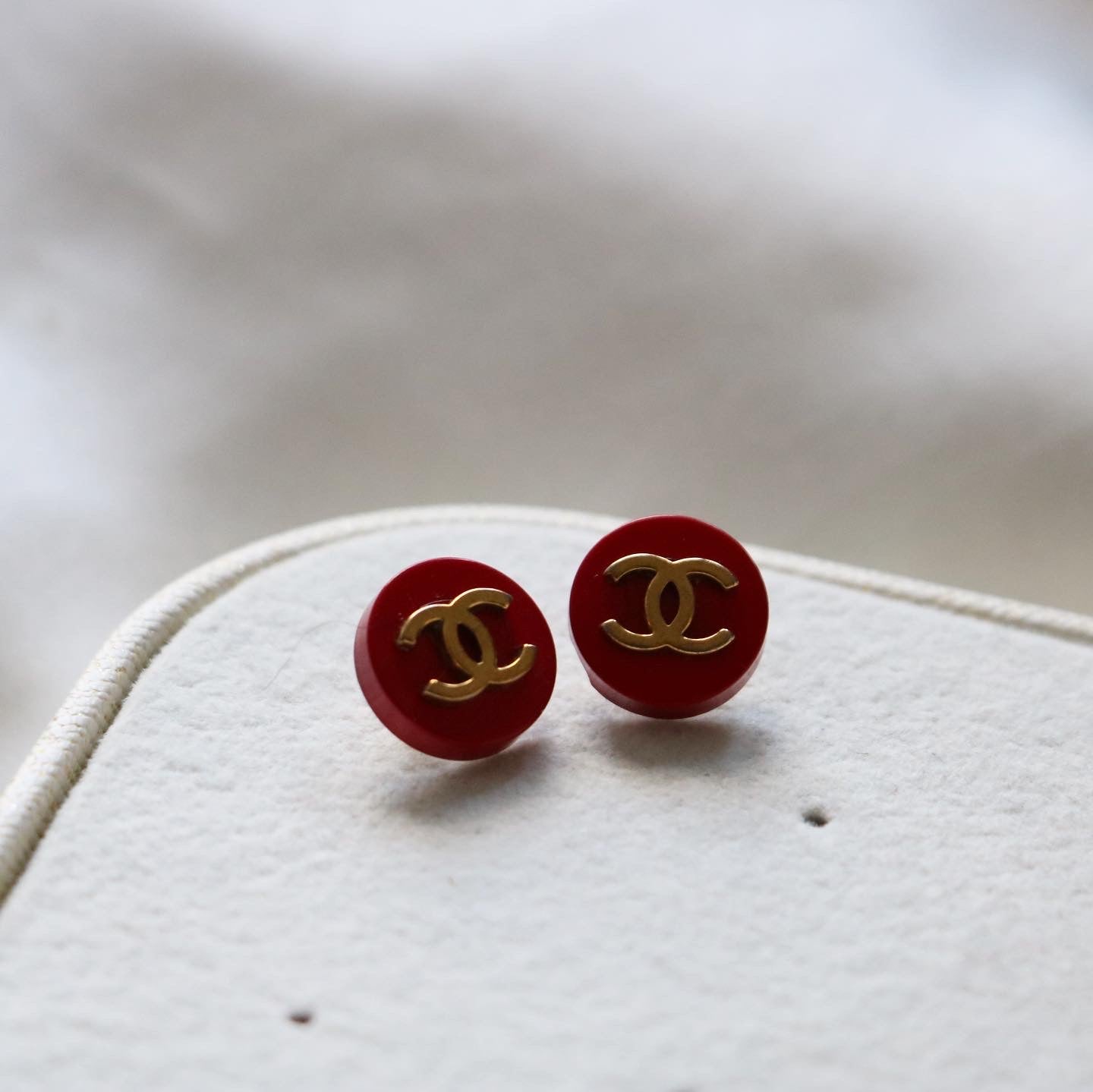 COLLIER UPCYCLÉ CHANEL | ROUGE RARE