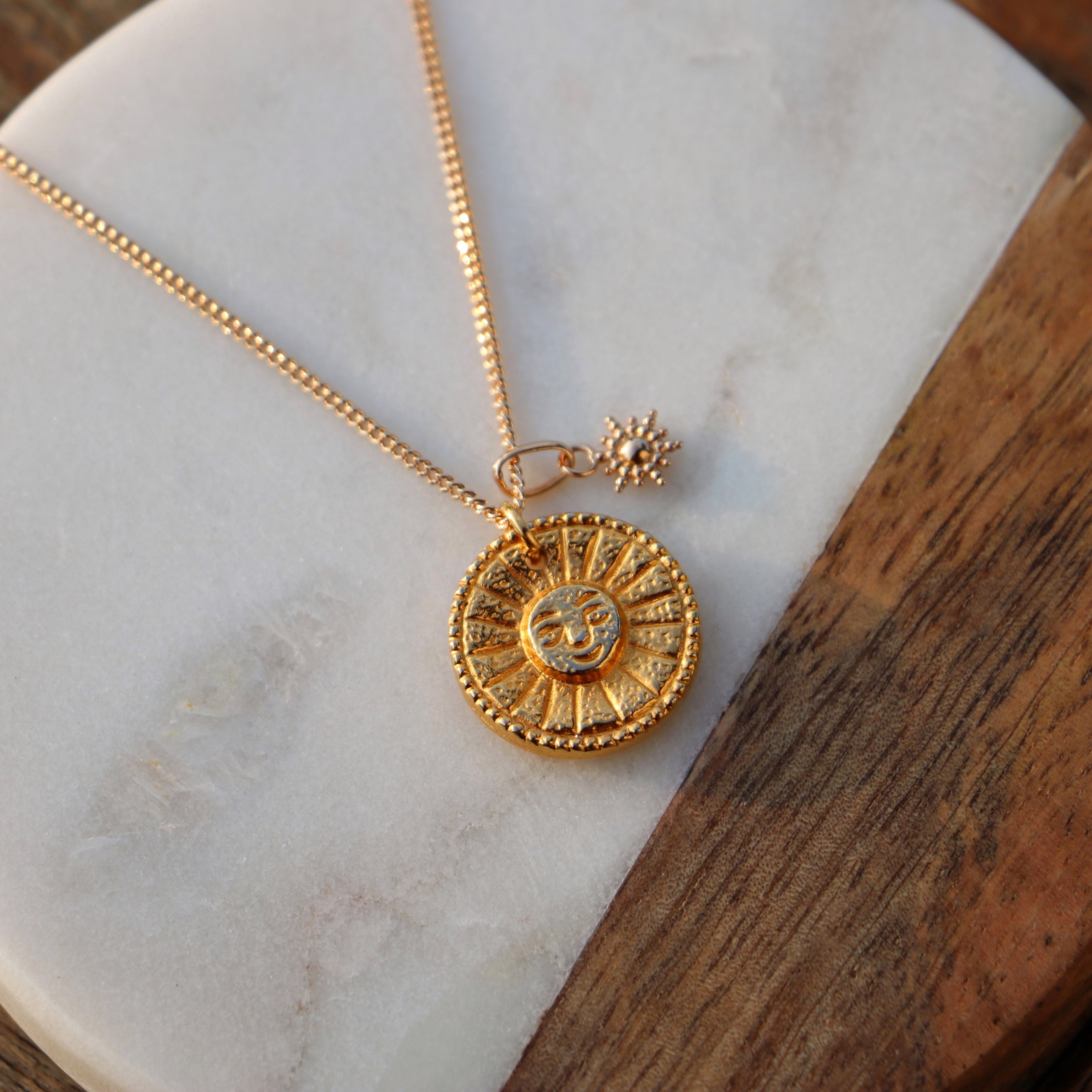 COLLIER UPCYCLÉ CHANEL | "SOLEIL" RARE