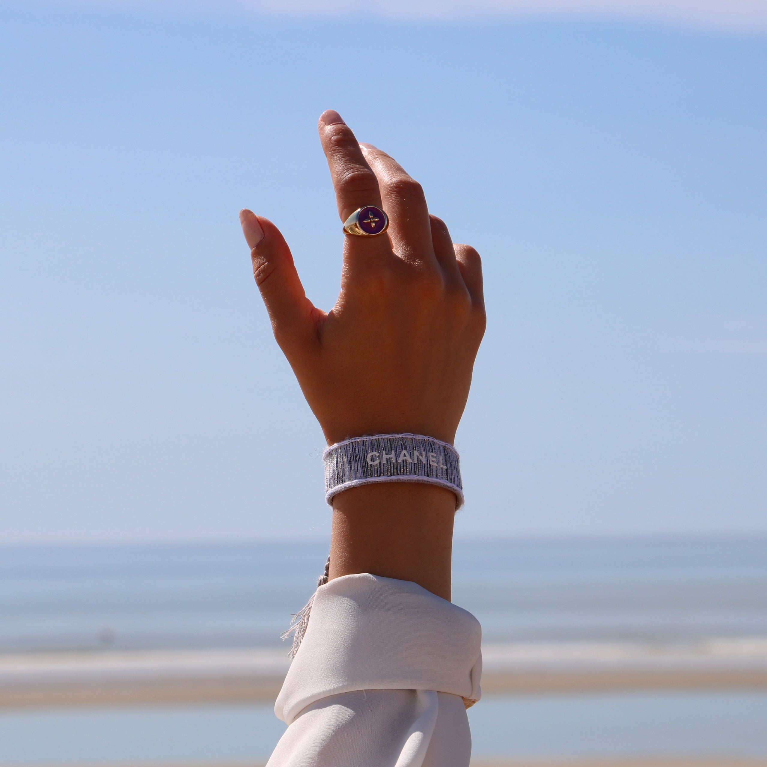 BRACELET TISSÉ UPCYCLÉ CHANEL | GRIS
