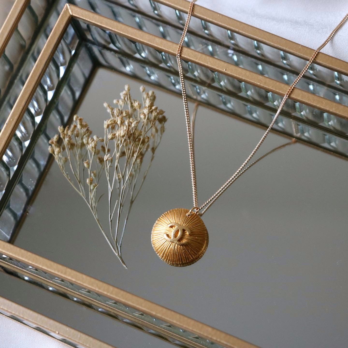 COLLIER UPCYCLÉ CHANEL "SOLEIL"