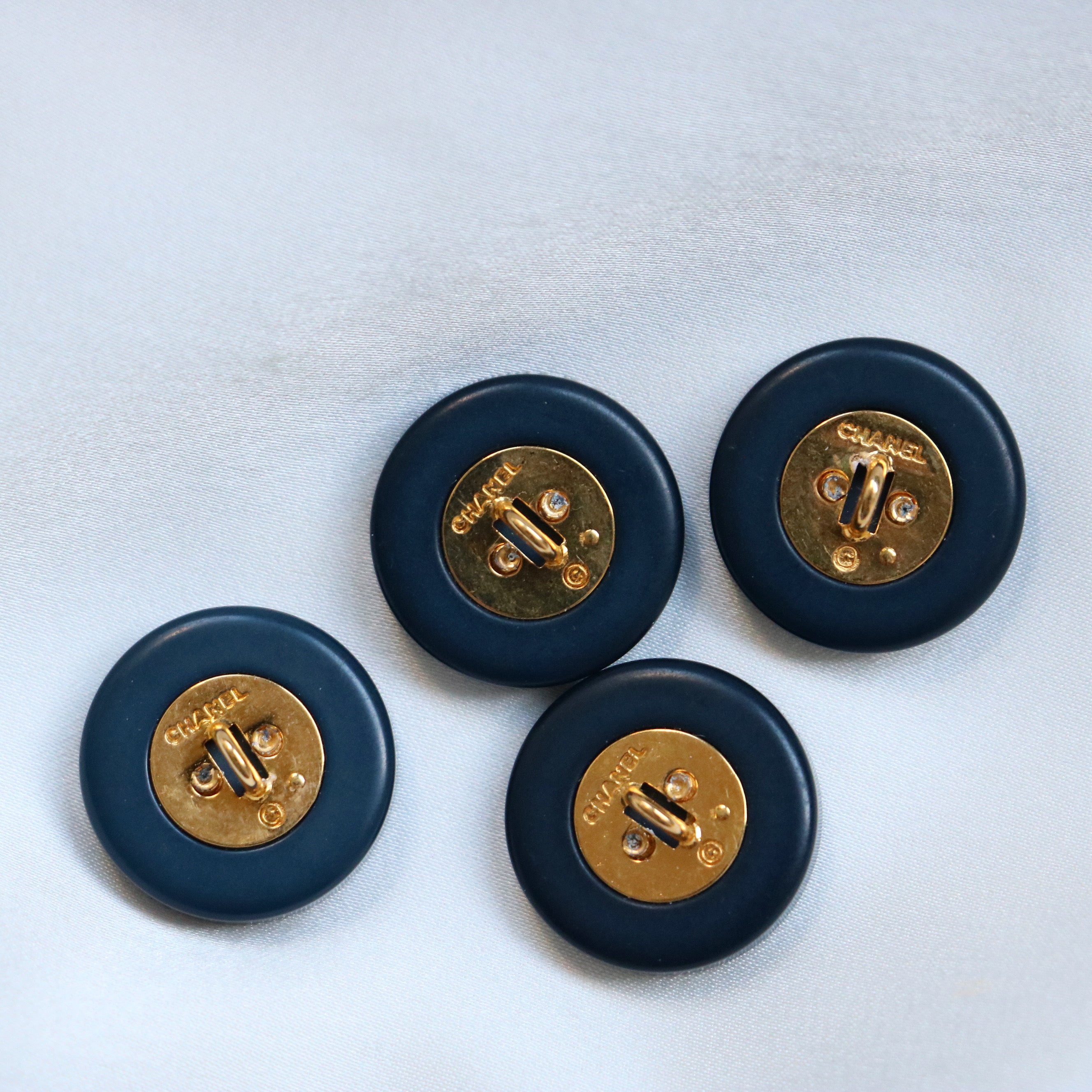 COLLIER UPCYCLÉ CHANEL | BLEU MARINE