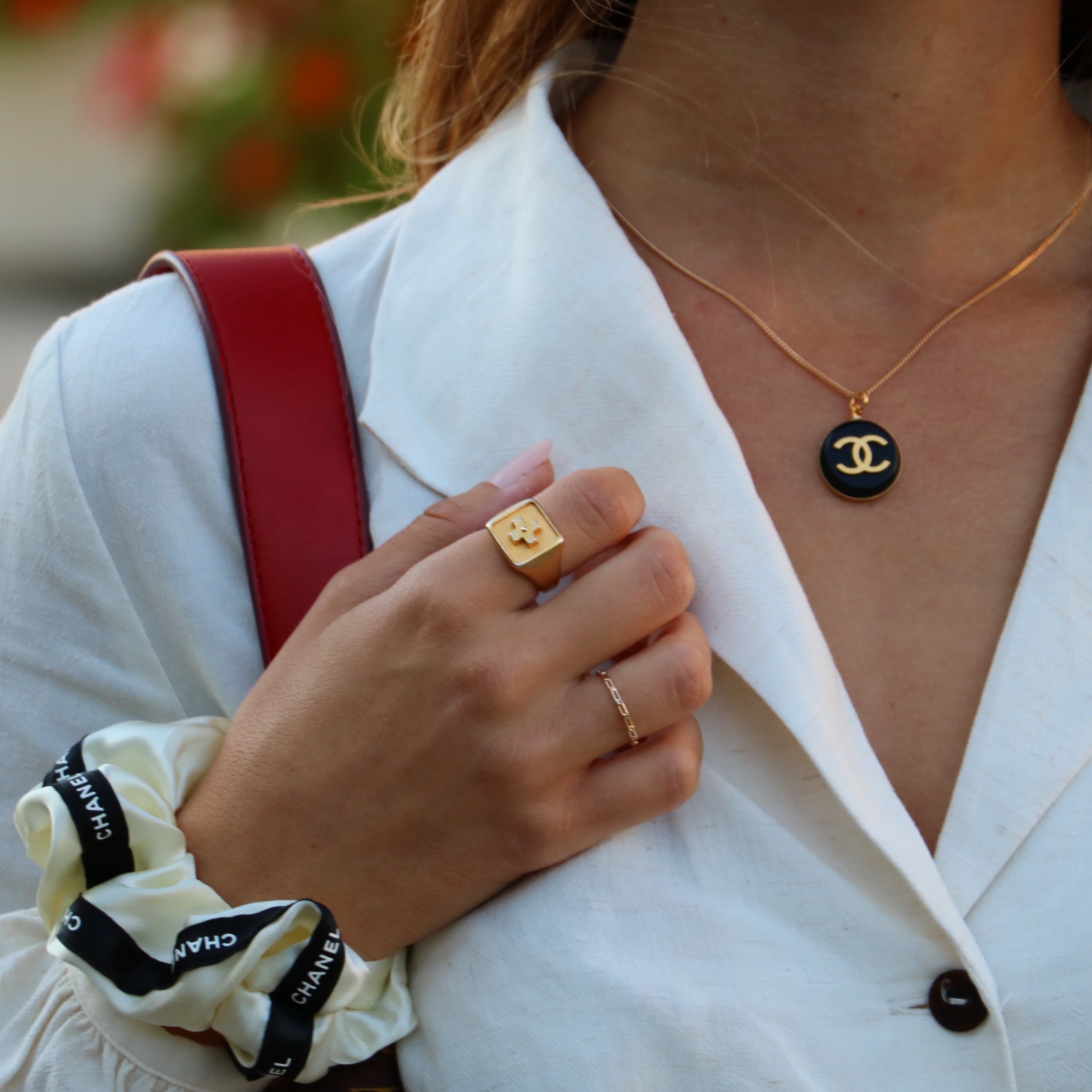 COLLIER UPCYCLÉ CHANEL | NOIR