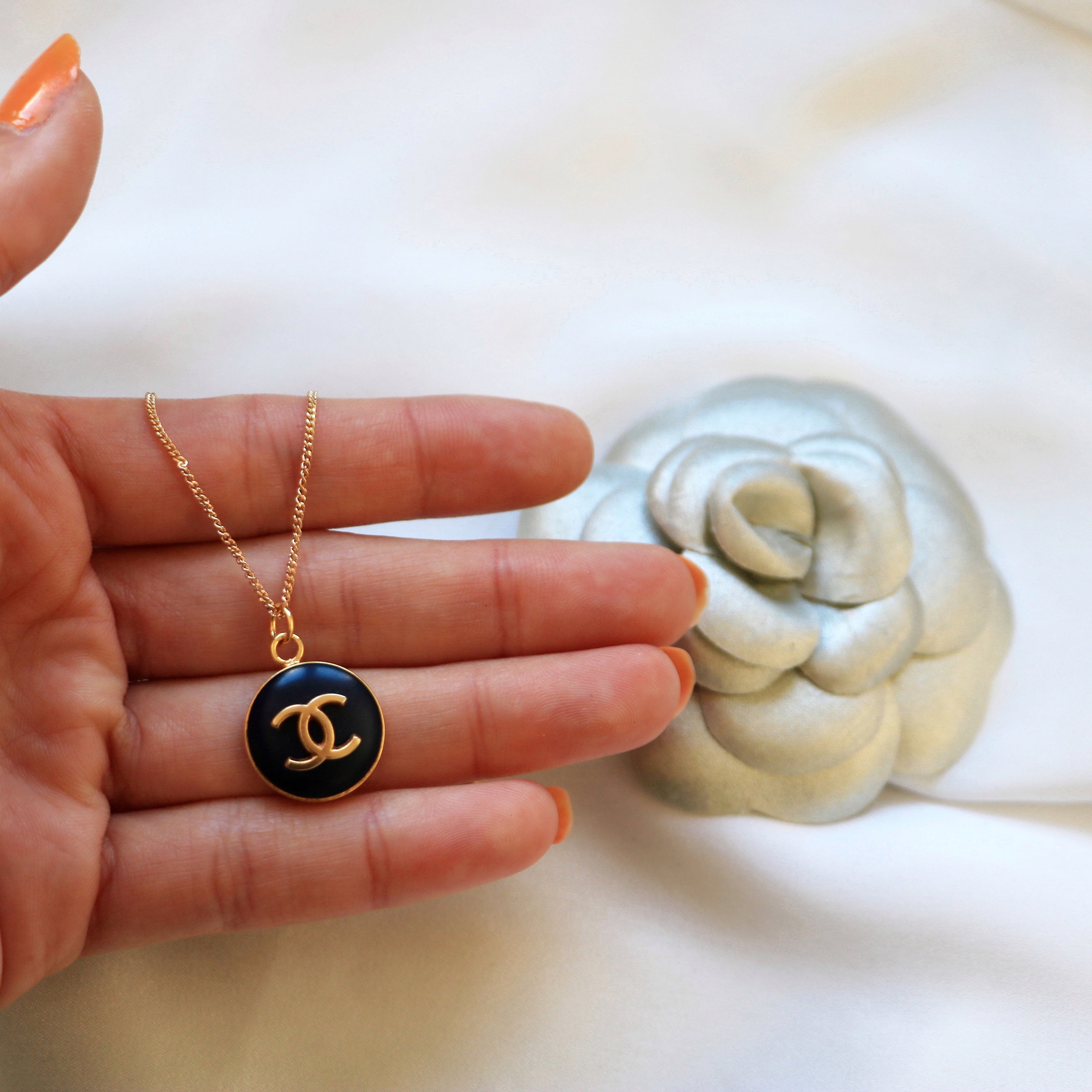 COLLIER UPCYCLÉ CHANEL | BLEU MARINE