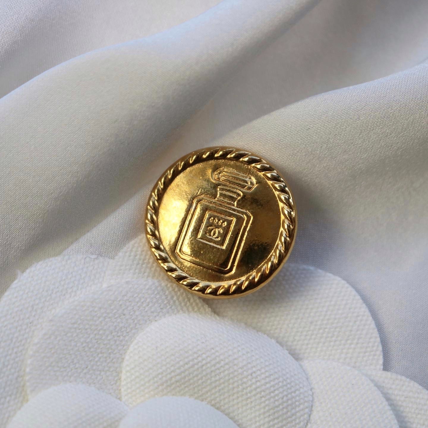 BROCHE UPCYCLÉE COCO