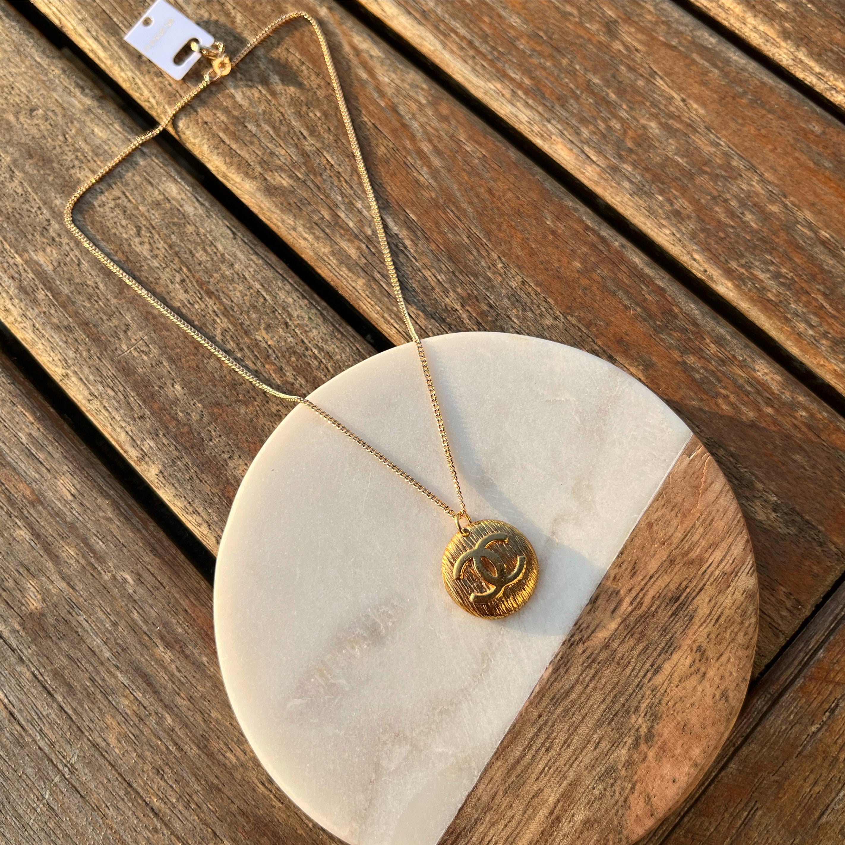 COLLIER UPCYCLÉ CHANEL | DORÉ