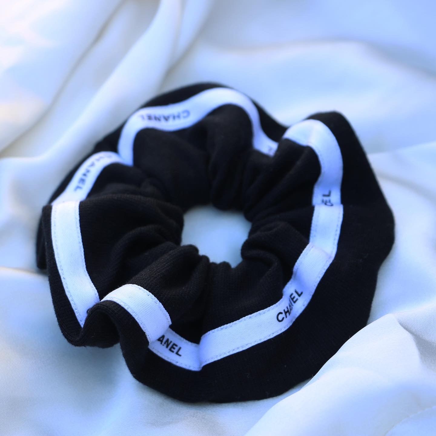 CHOUCHOU UPCYCLÉ | BLACK AND WHITE