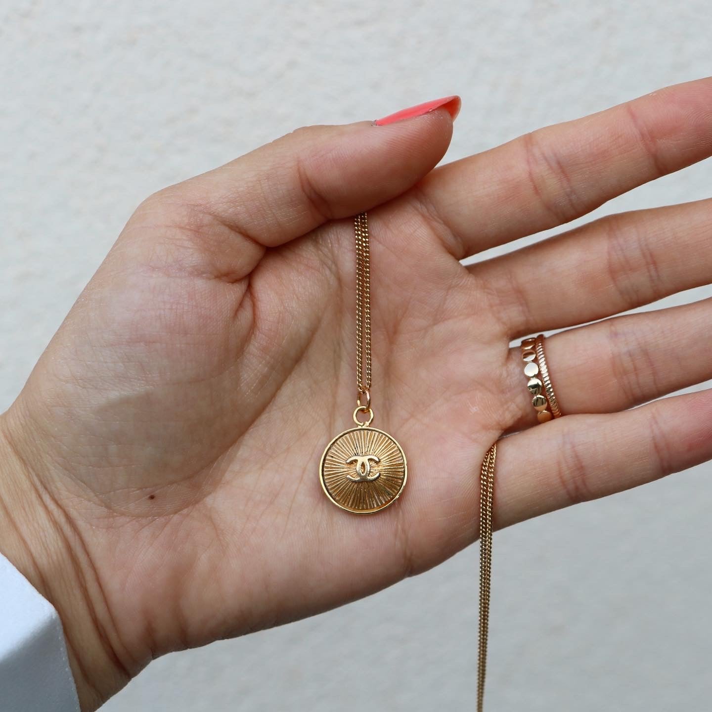 COLLIER UPCYCLÉ CHANEL "PETIT SOLEIL"
