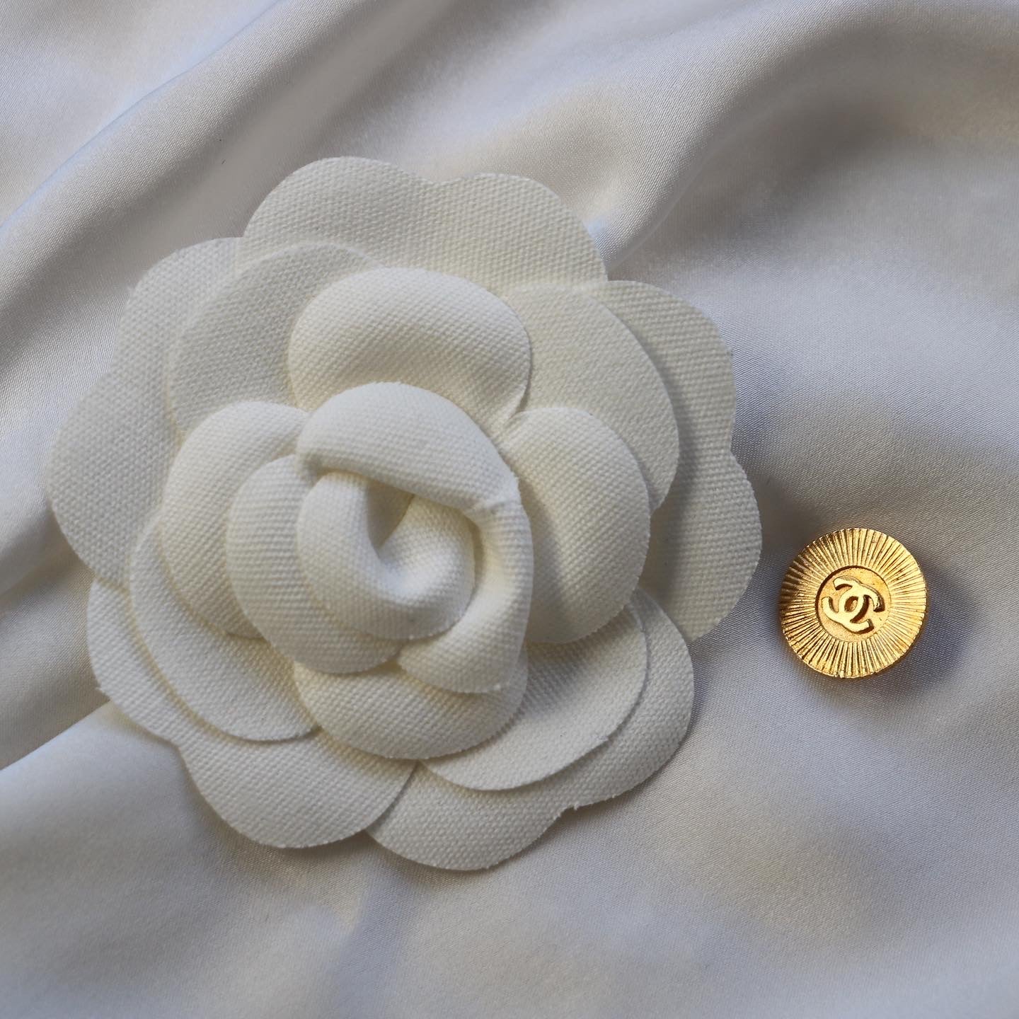 COLLIER UPCYCLÉ CHANEL SOLEIL "IMPARFAIT"