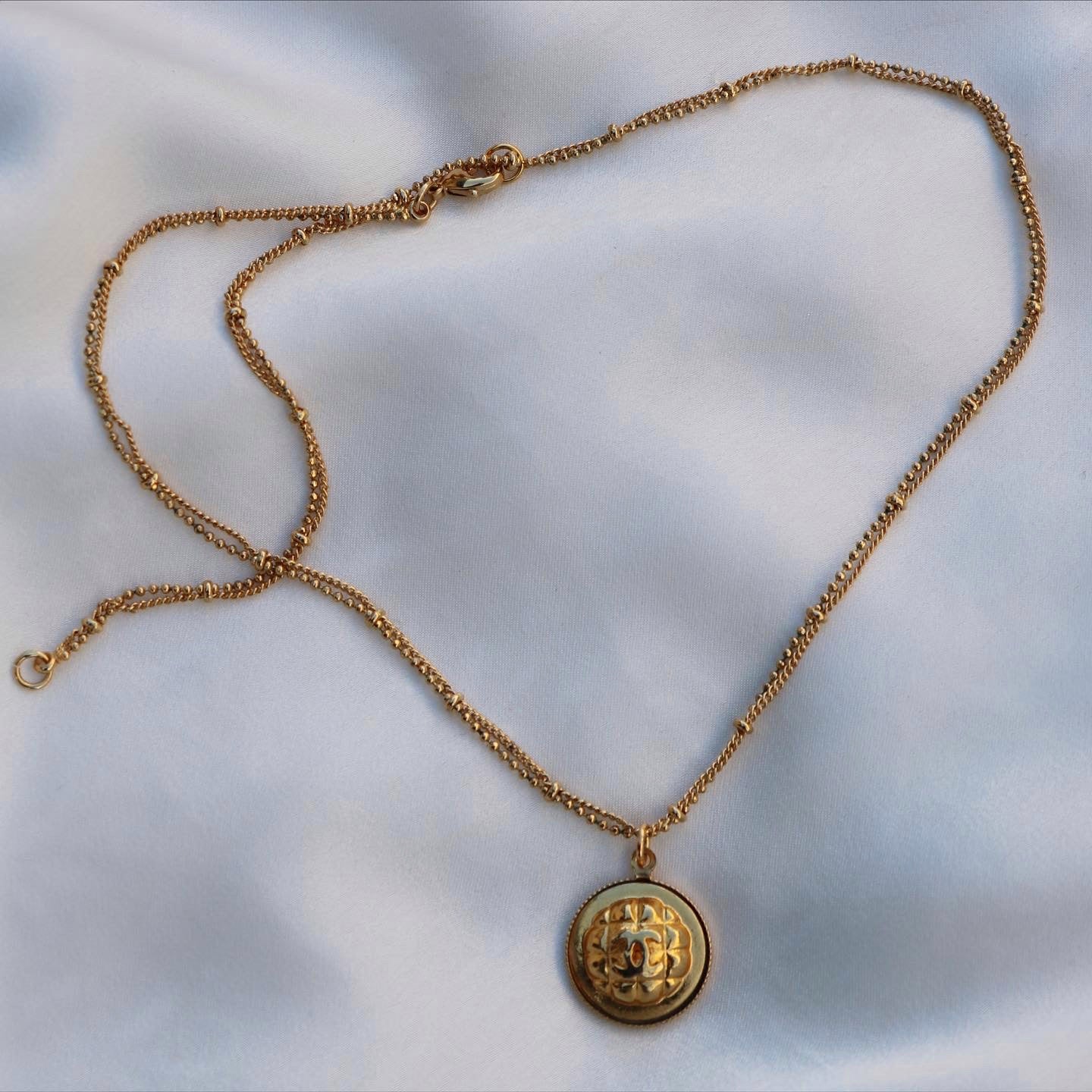 COLLIER UPCYCLÉ CHANEL | MATELASSÉ