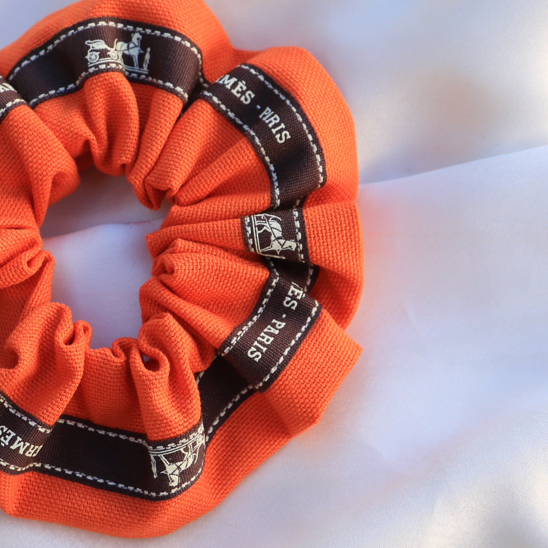 CHOUCHOU UPCYCLÉ HERMÈS PARIS