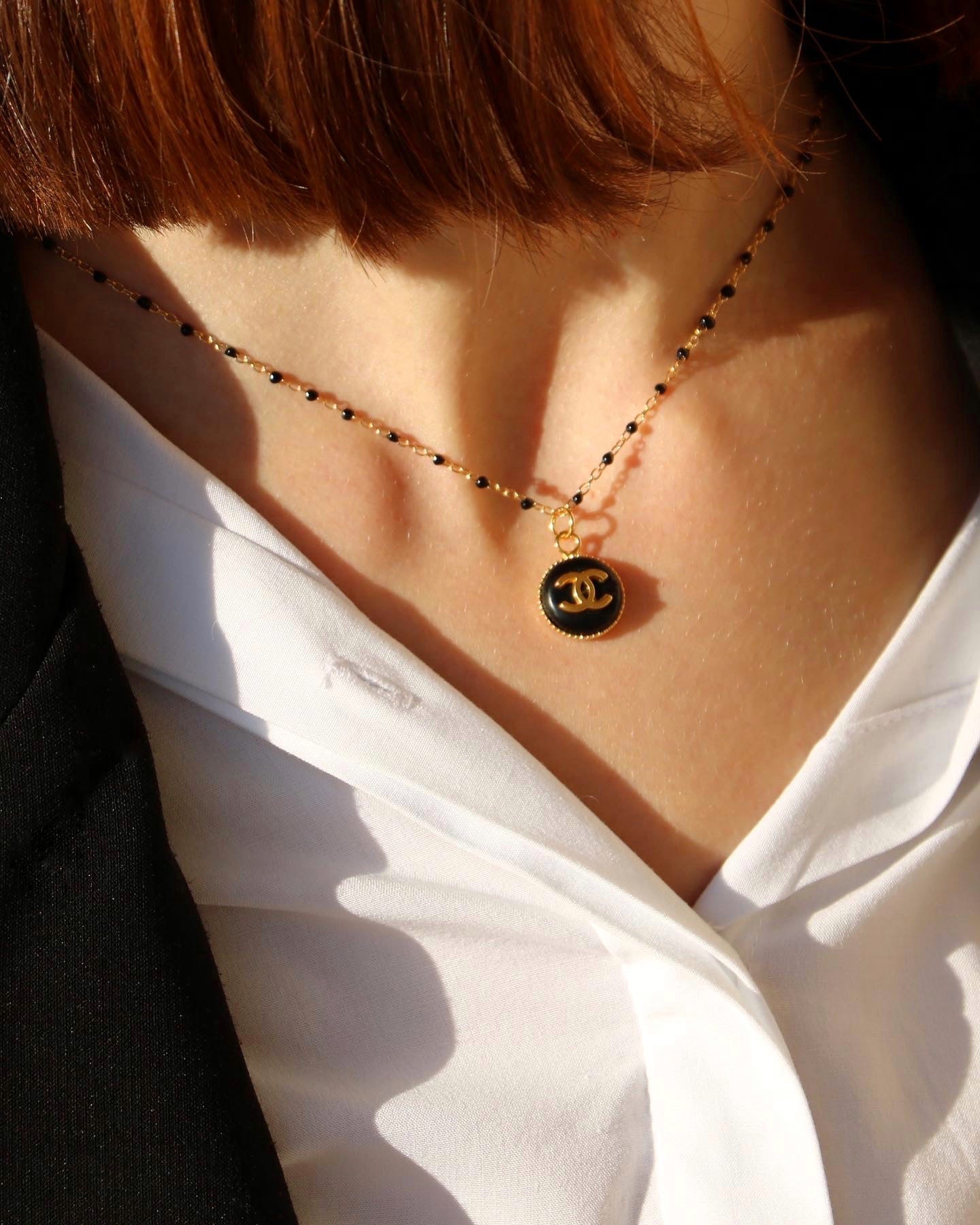 COLLIER UPCYCLÉ CHANEL | PETIT NOIR