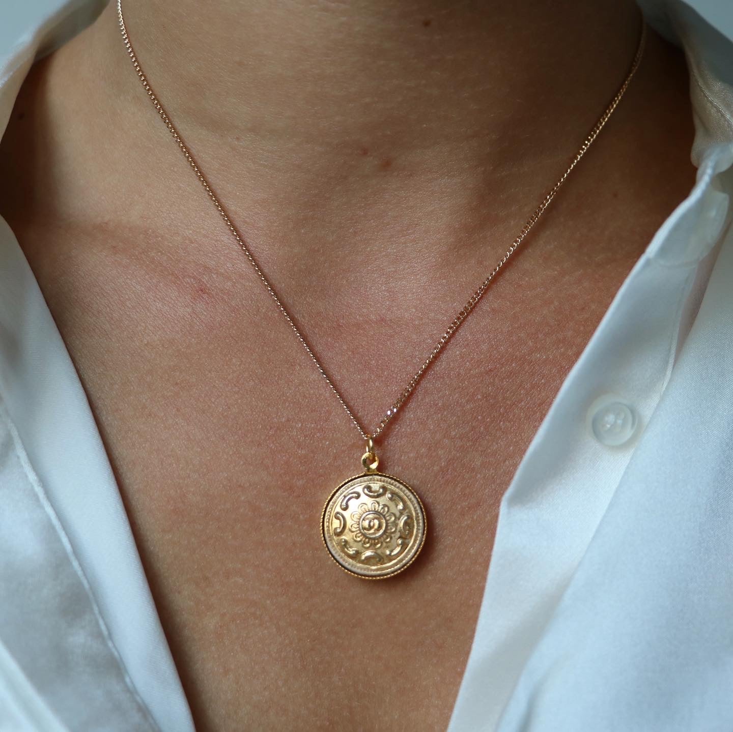 COLLIER UPCYCLÉ | BOUTON RARE