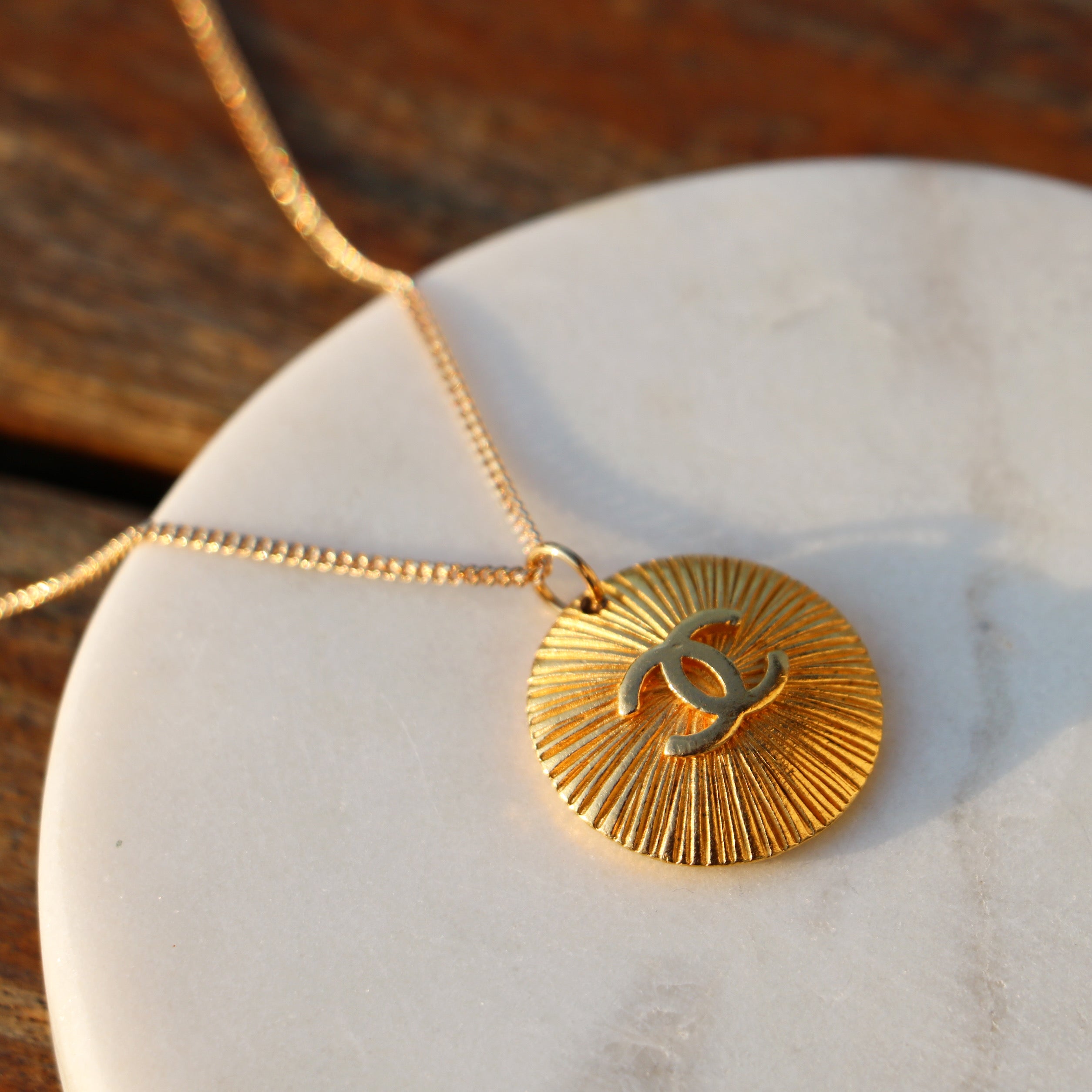 COLLIER UPCYCLÉ CHANEL "SOLEIL"