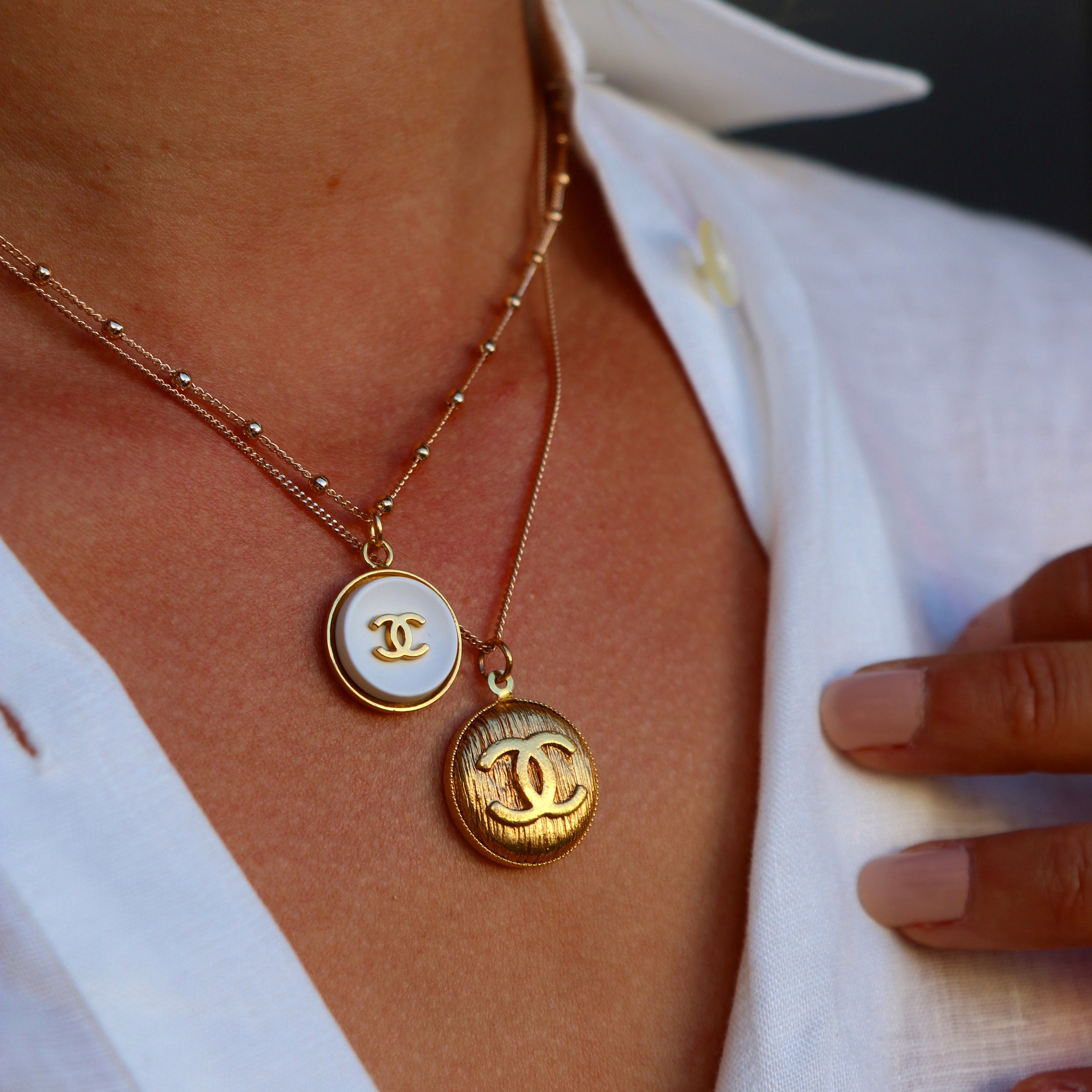 COLLIER UPCYCLÉ CHANEL | BLANC